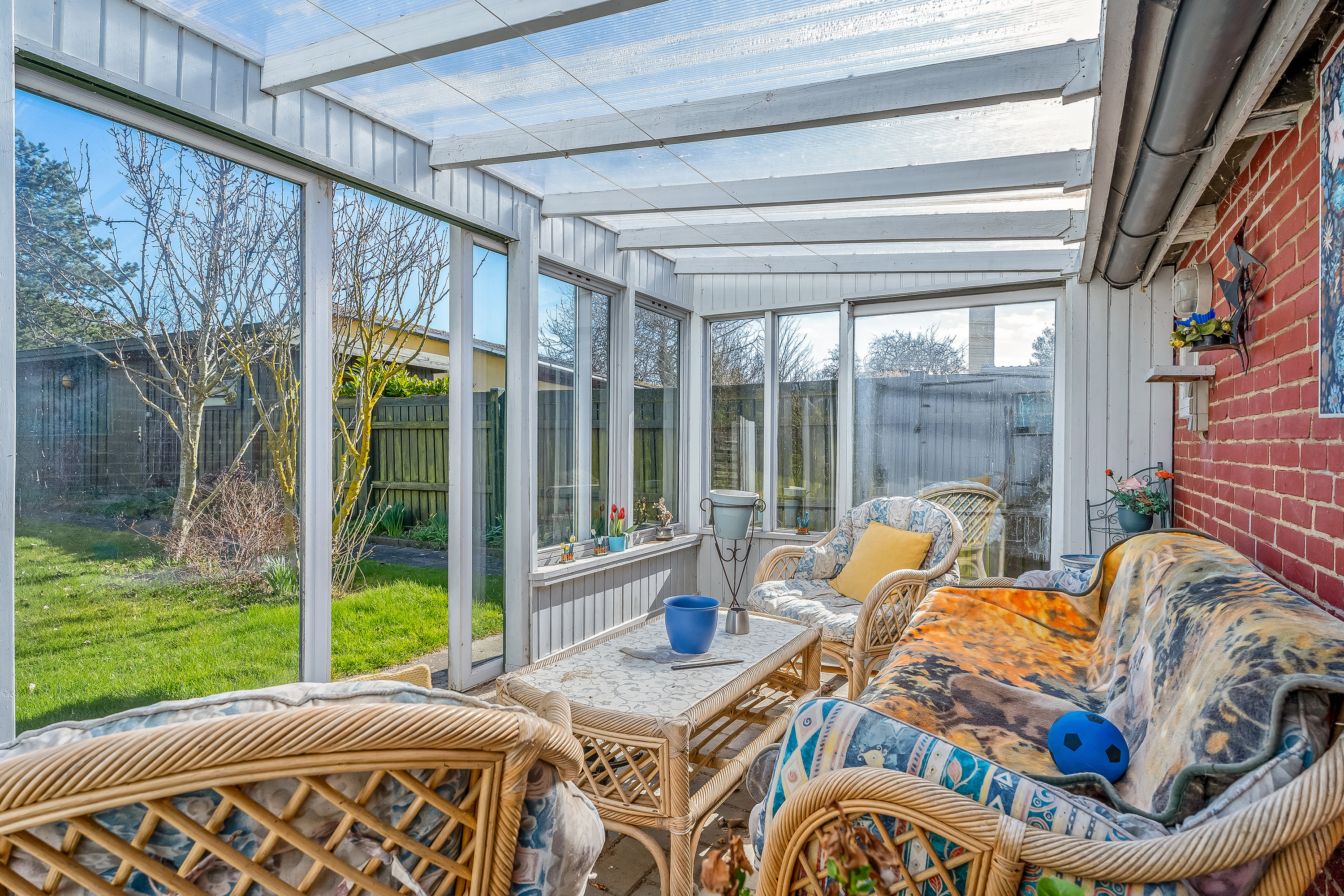 Fremhævet udestue billede i fuldskærmstilstand. Billede af Havnevej 28, Langø, 4900 Nakskov