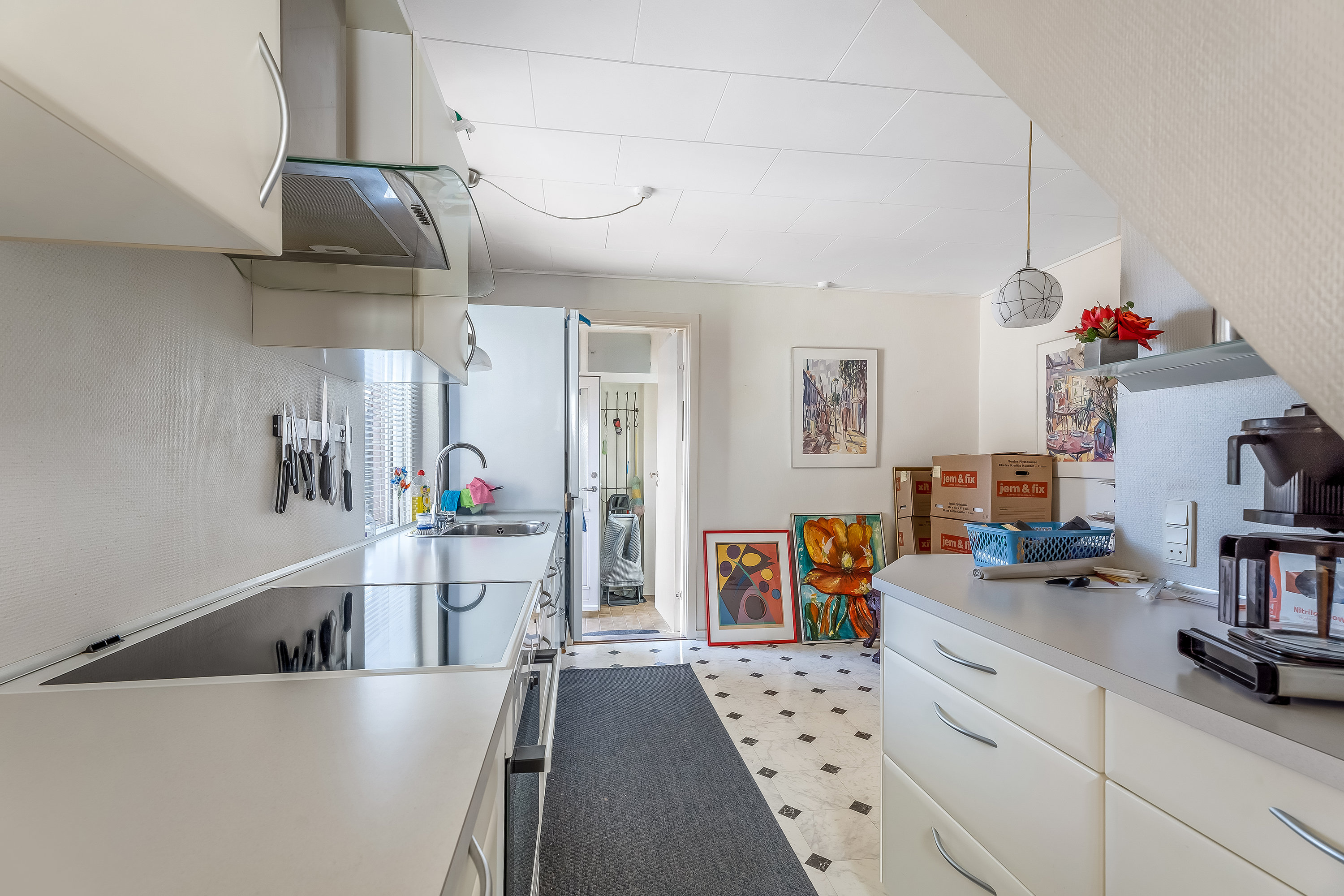 Fremhævet køkken billede i fuldskærmstilstand. Billede af Havnevej 28, Langø, 4900 Nakskov