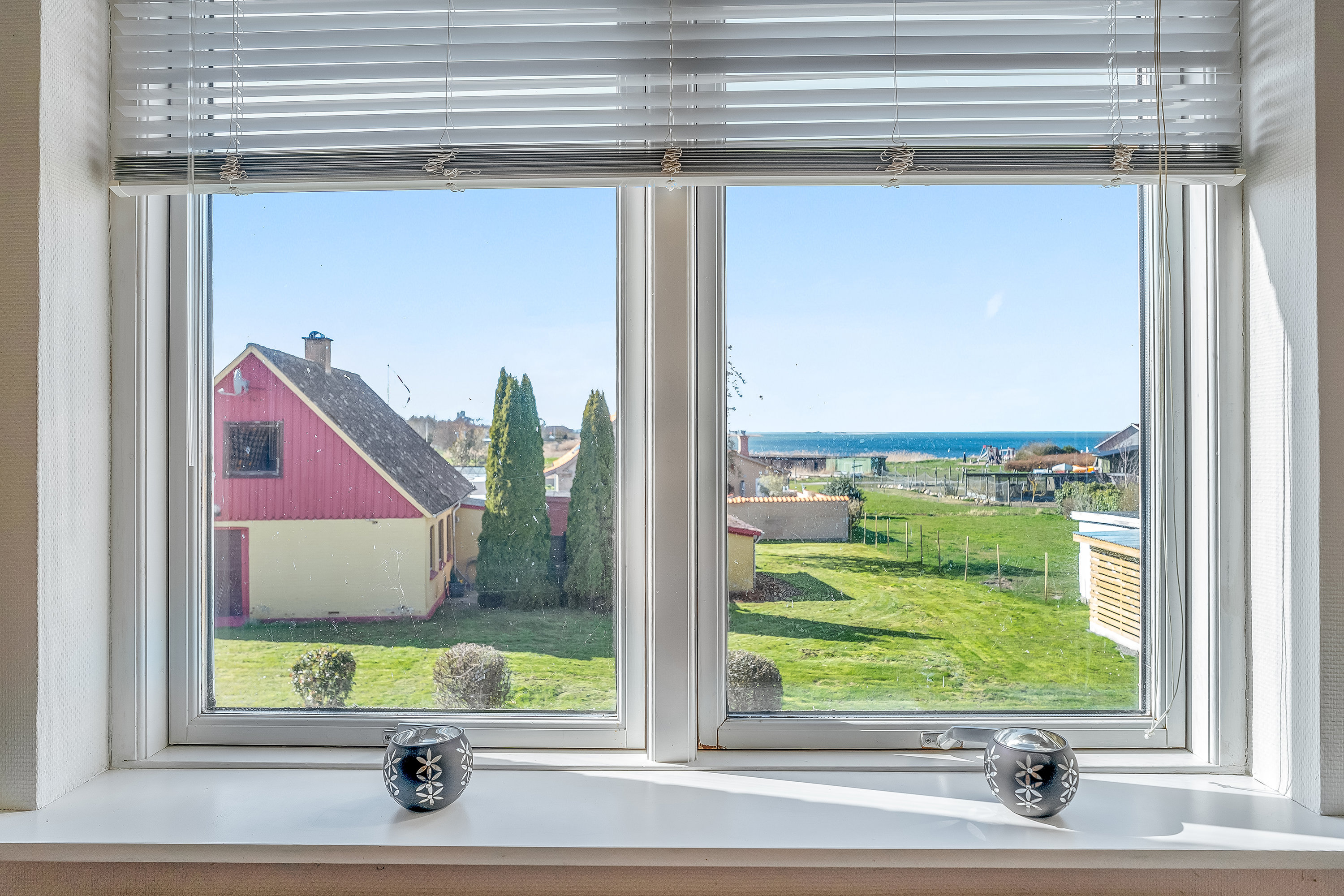 Fremhævet udsigt billede i fuldskærmstilstand. Billede af Havnevej 28, Langø, 4900 Nakskov