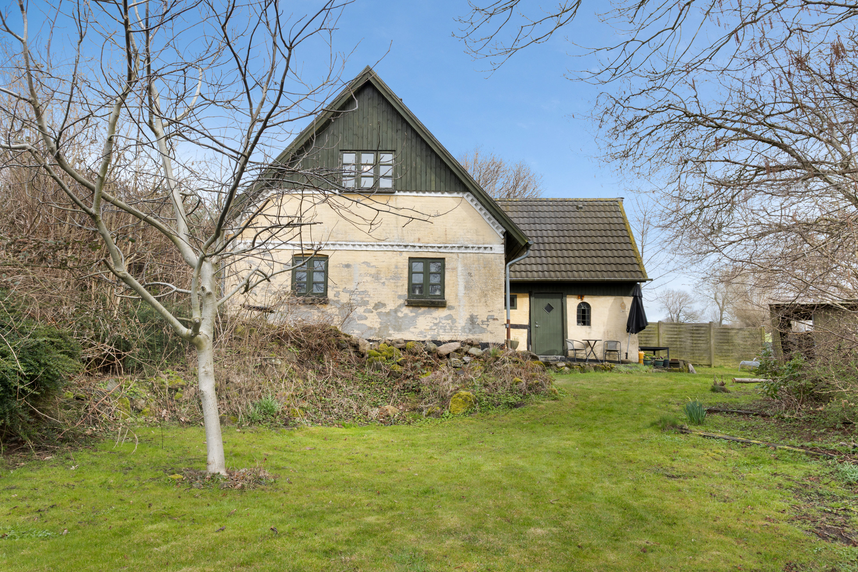 Fremhævet facade billede i fuldskærmstilstand. Billede af Vøjstrupvej 37, Nr Broby, 5672 Broby