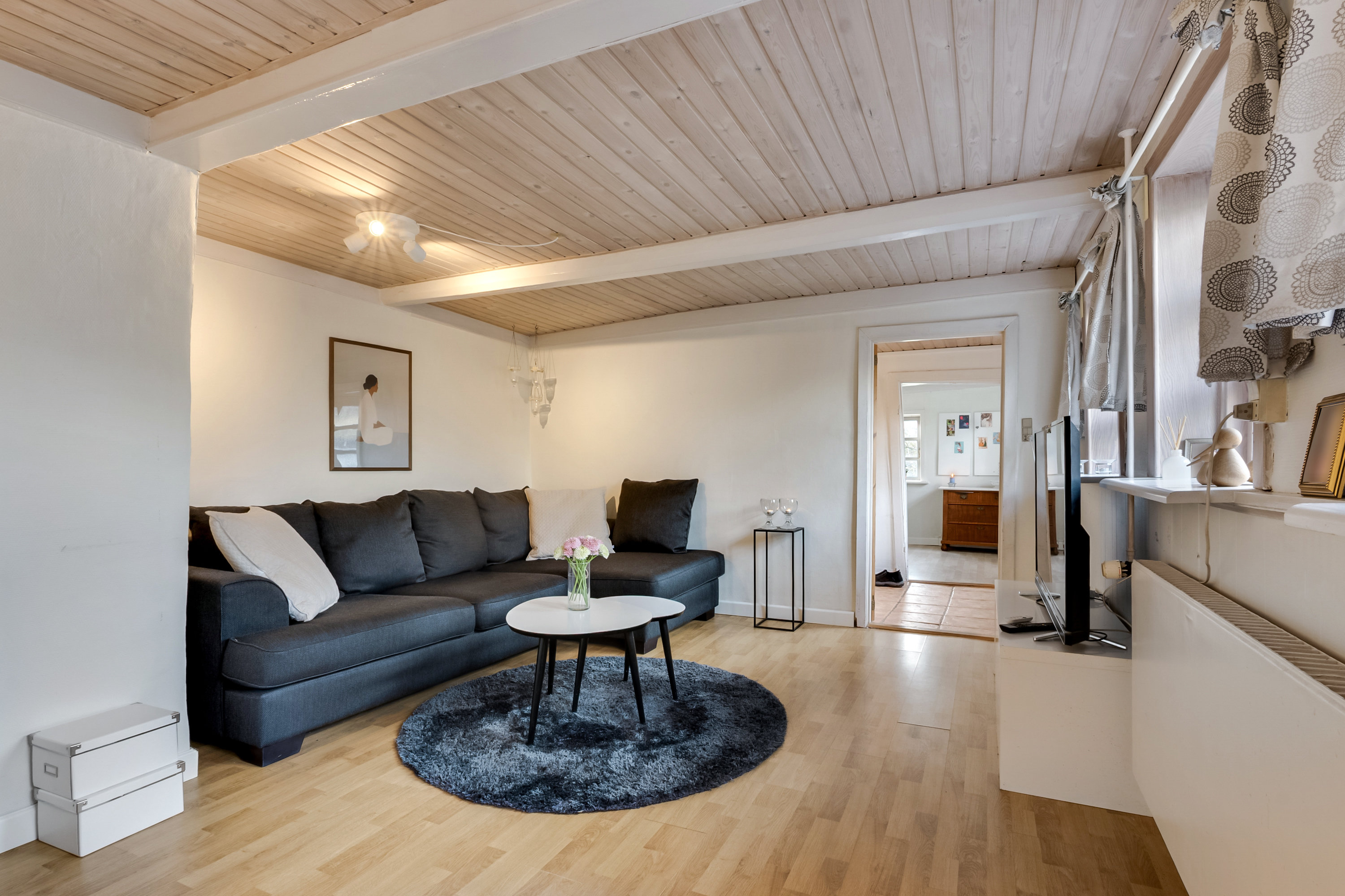 Fremhævet stue billede i fuldskærmstilstand. Billede af Vøjstrupvej 37, Nr Broby, 5672 Broby