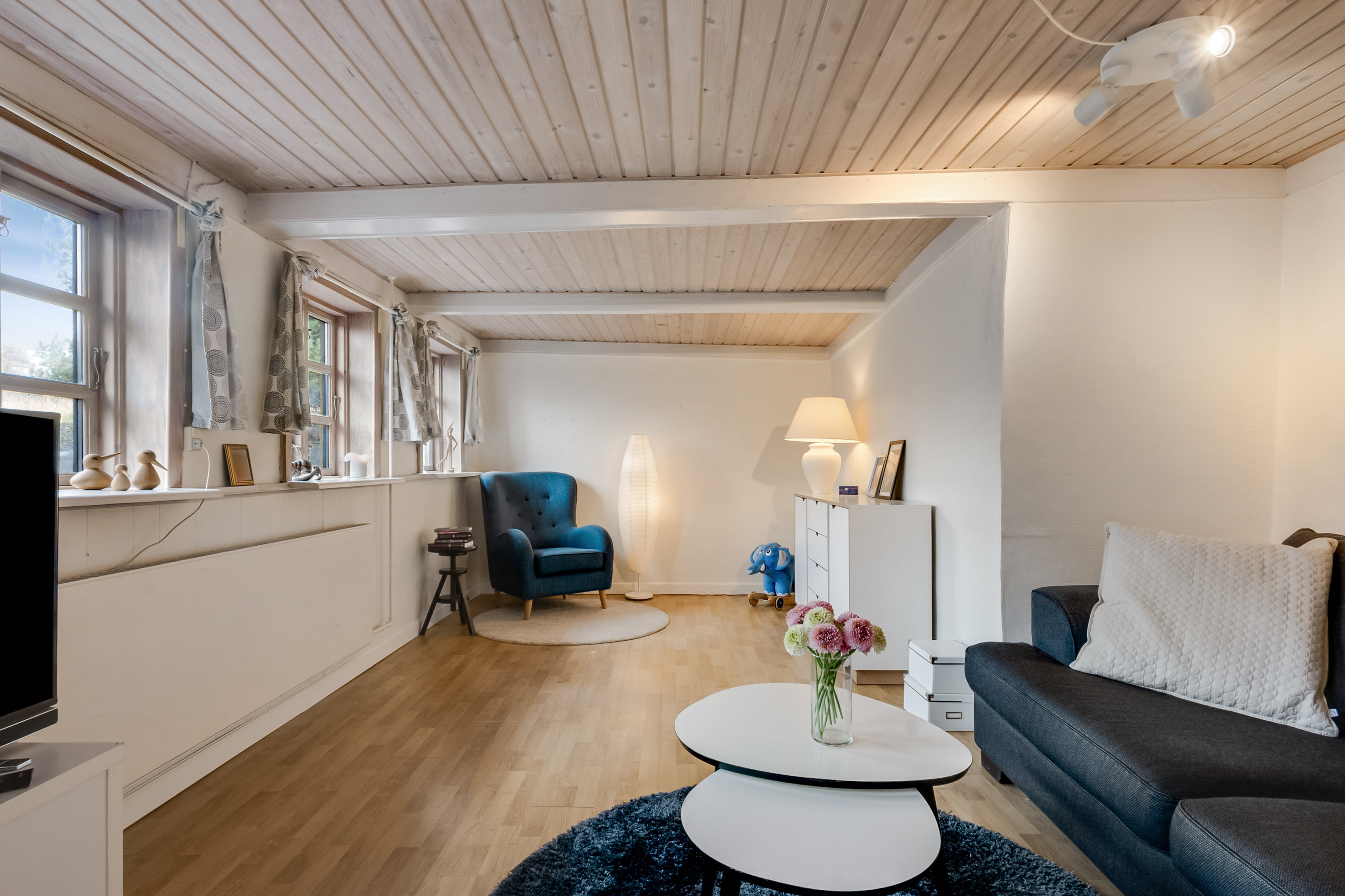 Fremhævet stue billede i fuldskærmstilstand. Billede af Vøjstrupvej 37, Nr Broby, 5672 Broby