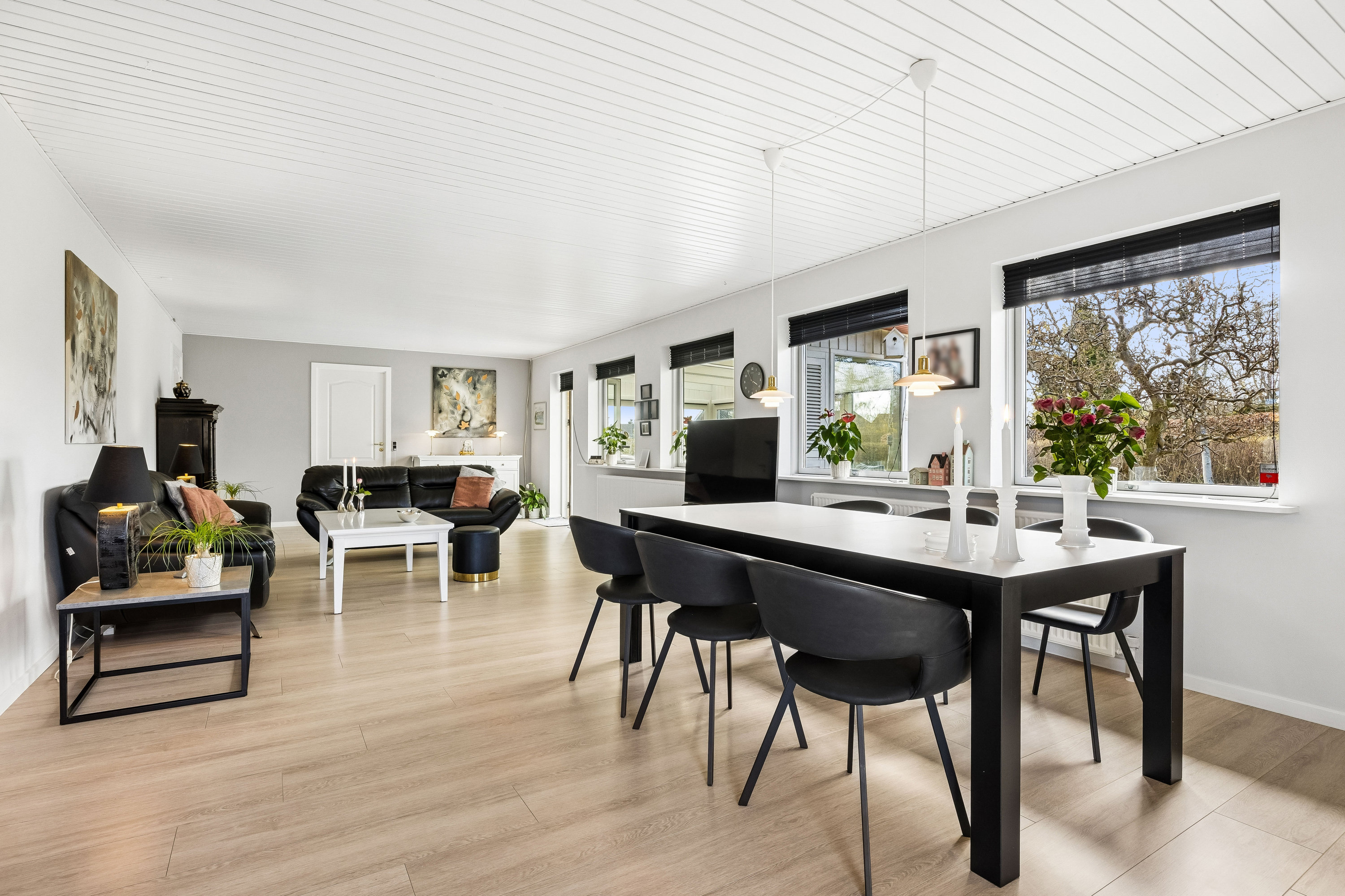 Fremhævet stue billede i fuldskærmstilstand. Billede af Bygvænget 15, 4270 Høng