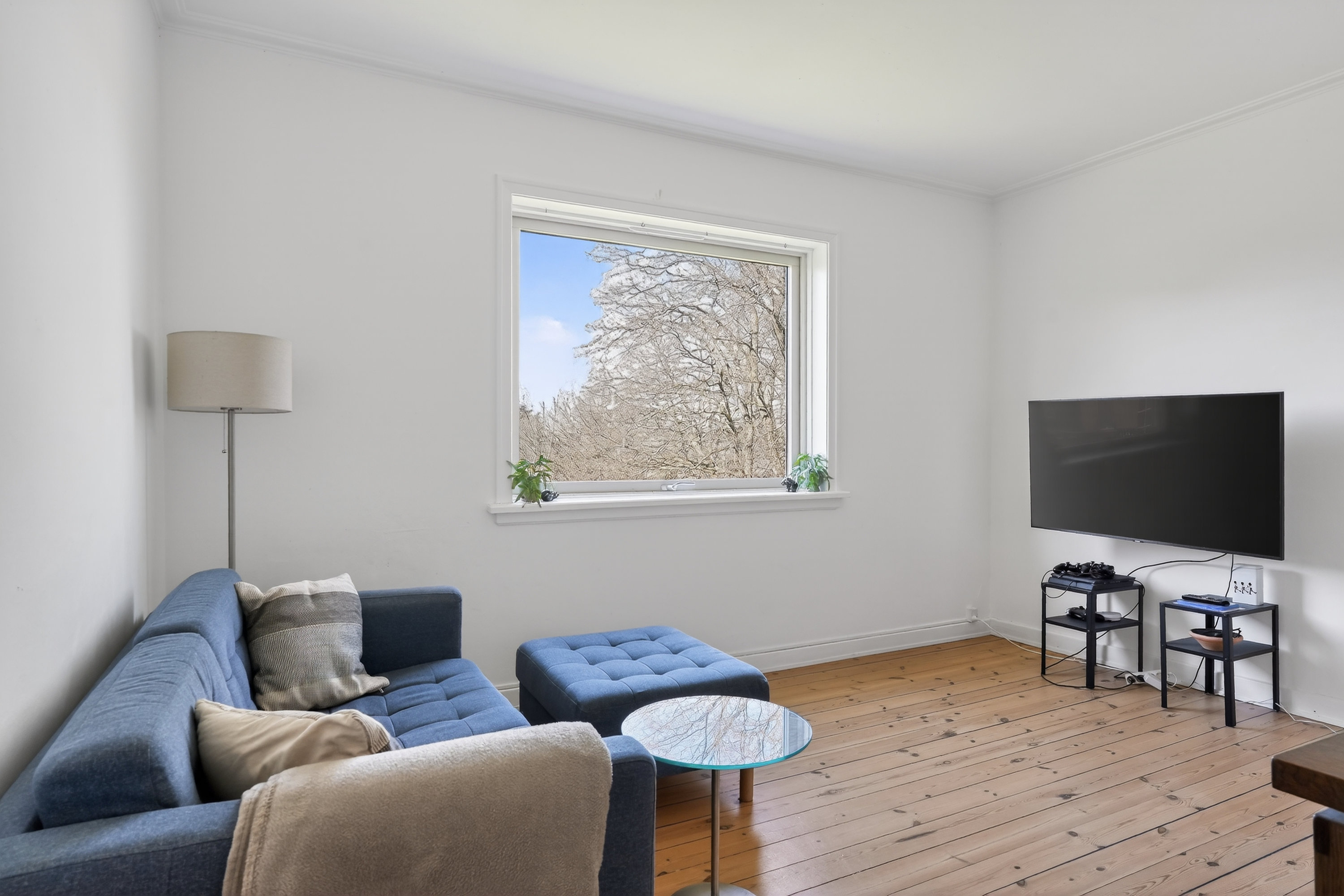 Fremhævet stue billede i fuldskærmstilstand. Billede af Christianehøj 71, 1. th., 2860 Søborg