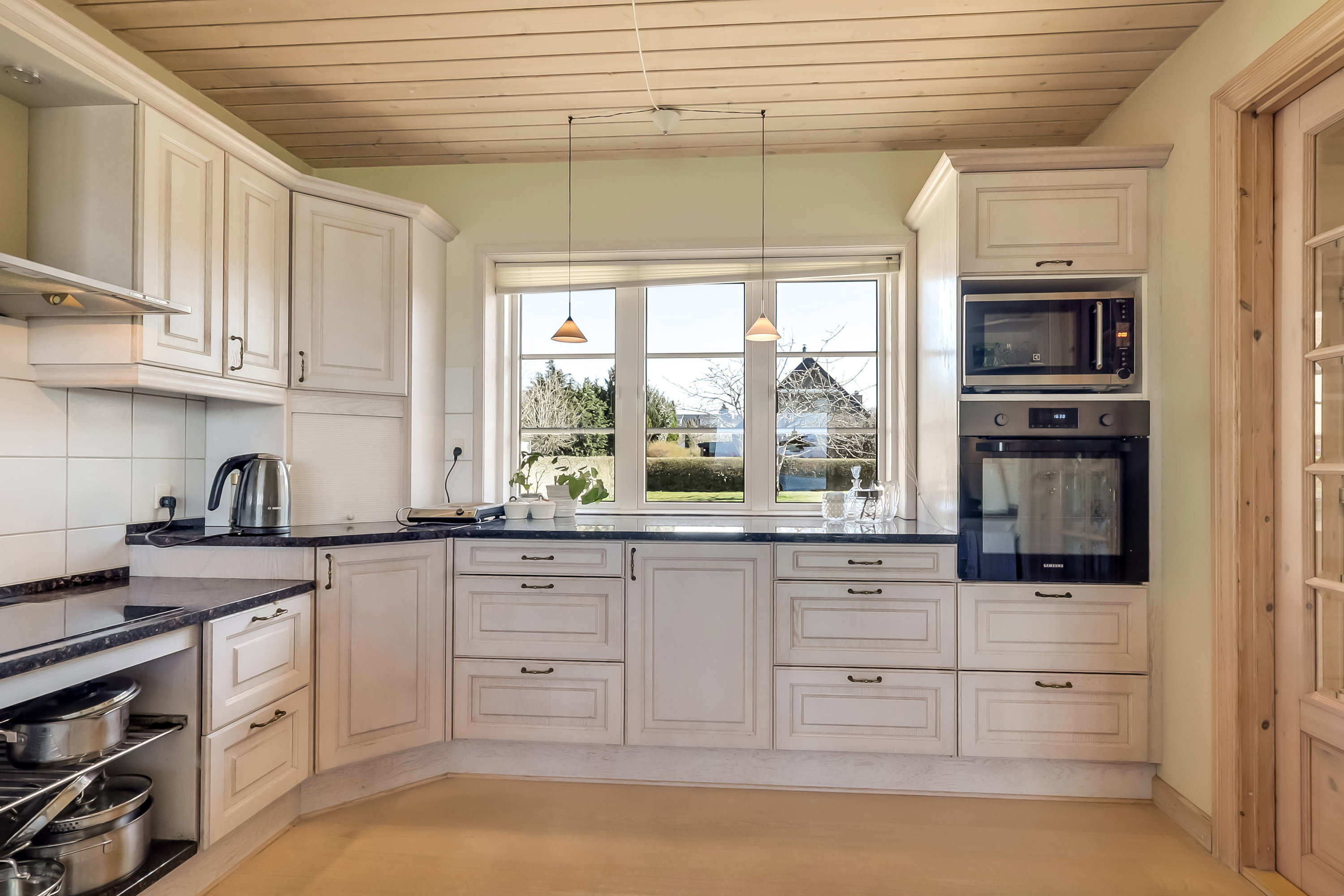 Fremhævet køkken billede i fuldskærmstilstand. Billede af Tordenskjoldsvej 28, Tåsinge, 5700 Svendborg