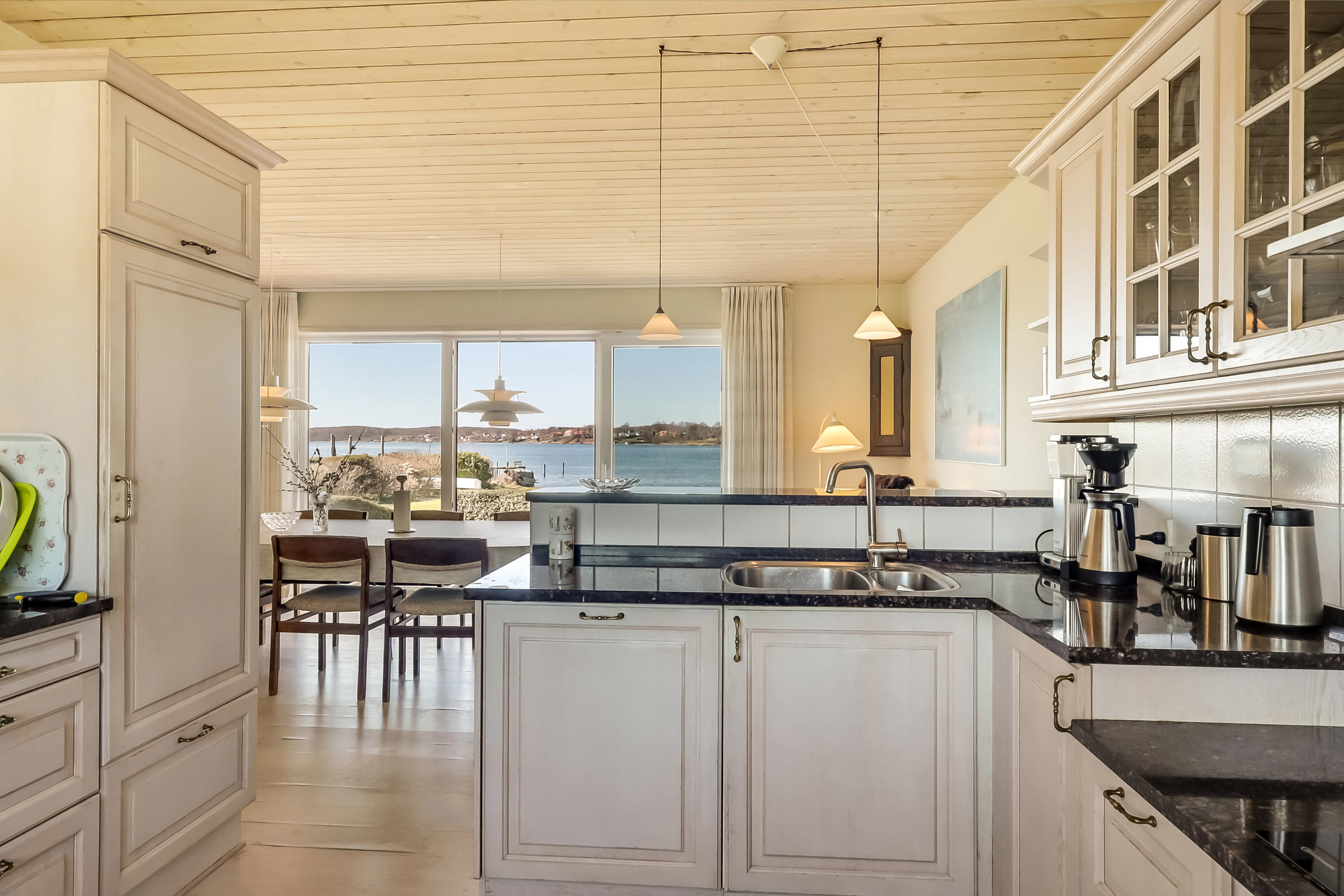 Fremhævet køkken billede i fuldskærmstilstand. Billede af Tordenskjoldsvej 28, Tåsinge, 5700 Svendborg