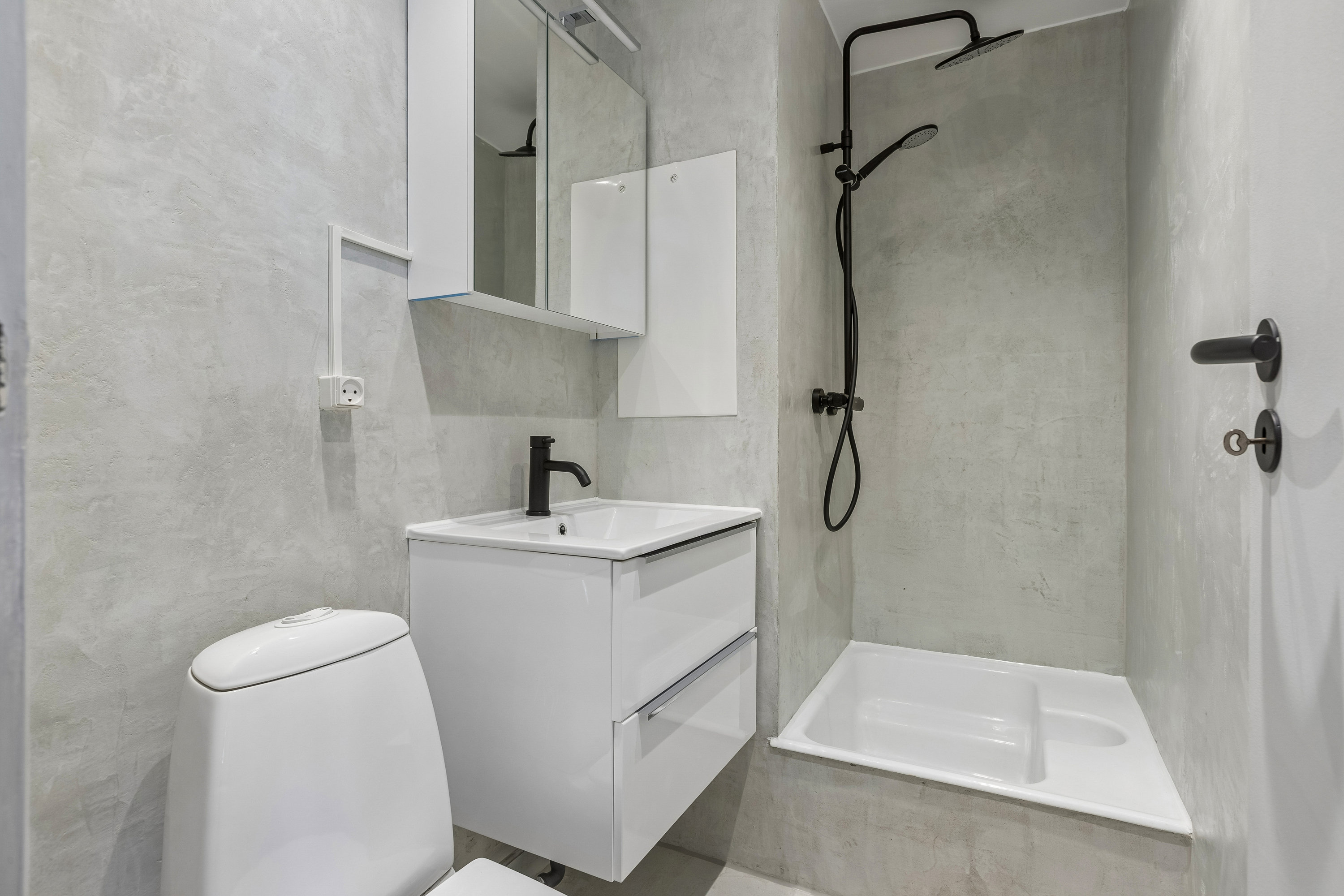 Fremhævet badeværelse billede i fuldskærmstilstand. Billede af Gunløgsgade 22, 3. 4., 2300 København S