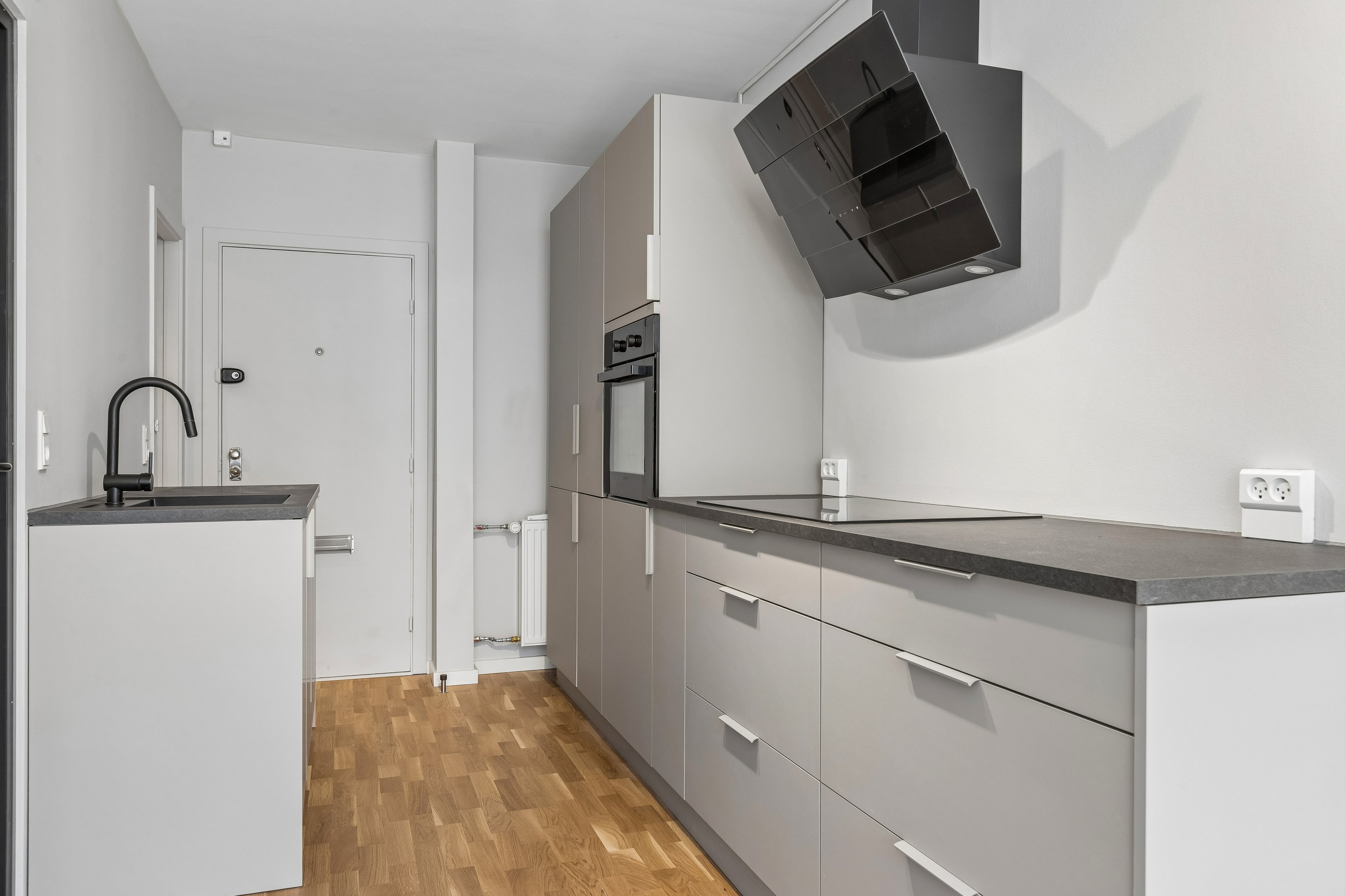 Fremhævet køkken billede i fuldskærmstilstand. Billede af Gunløgsgade 22, 3. 4., 2300 København S