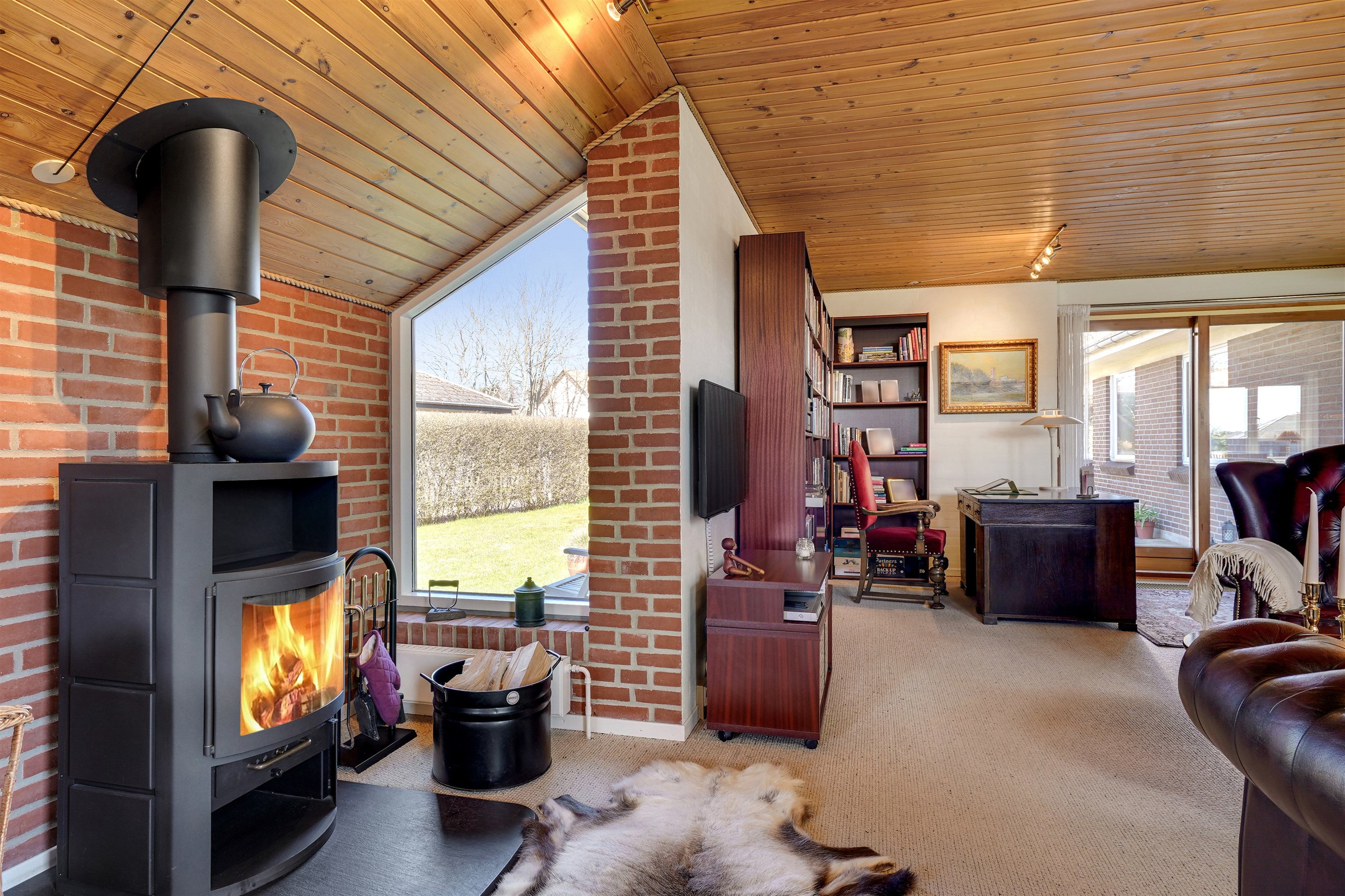 Fremhævet stue billede i fuldskærmstilstand. Billede af Sønderager 7, 6731 Tjæreborg