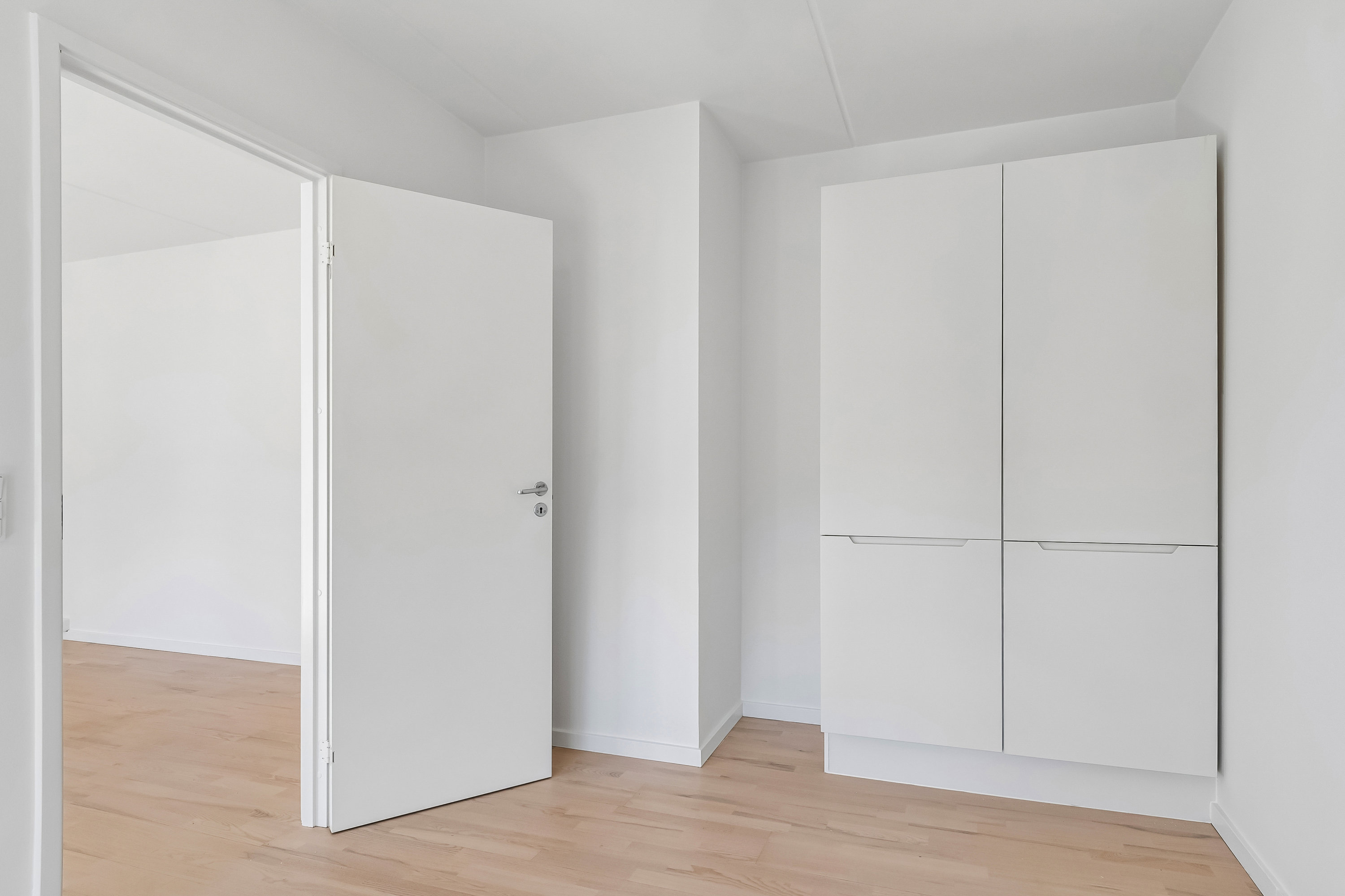 Fremhævet værelse billede i fuldskærmstilstand. Billede af Bredebovej 27, st.. mf., 2800 Kongens Lyngby