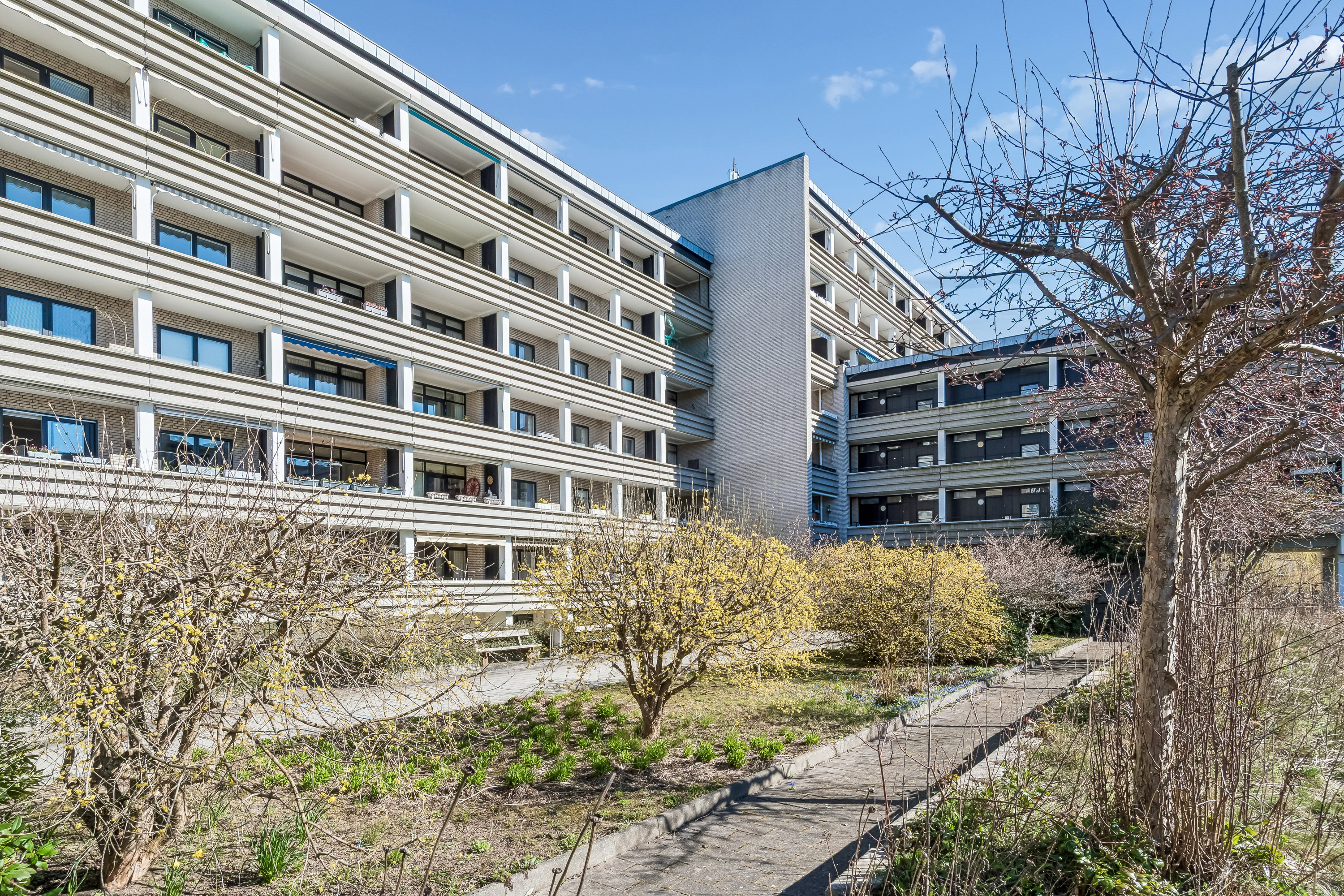 Fremhævet andet billede i fuldskærmstilstand. Billede af Bredebovej 27, st.. mf., 2800 Kongens Lyngby