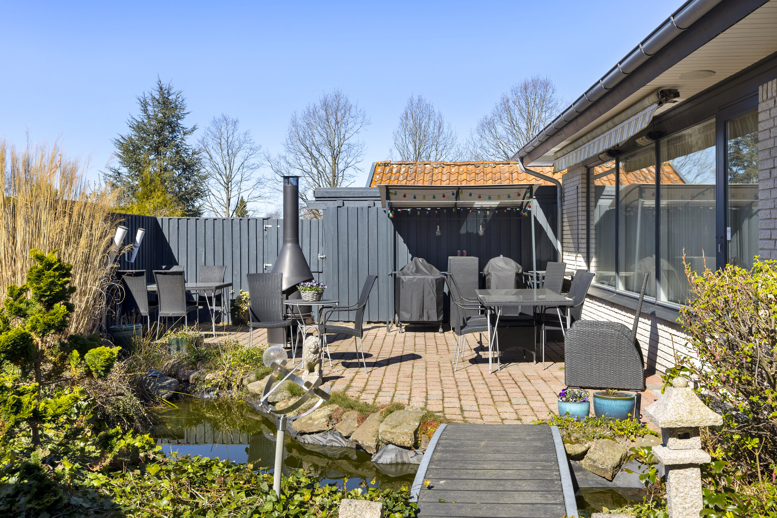 Fremhævet terrasse billede i fuldskærmstilstand. Billede af Liselundvej 2, 4200 Slagelse