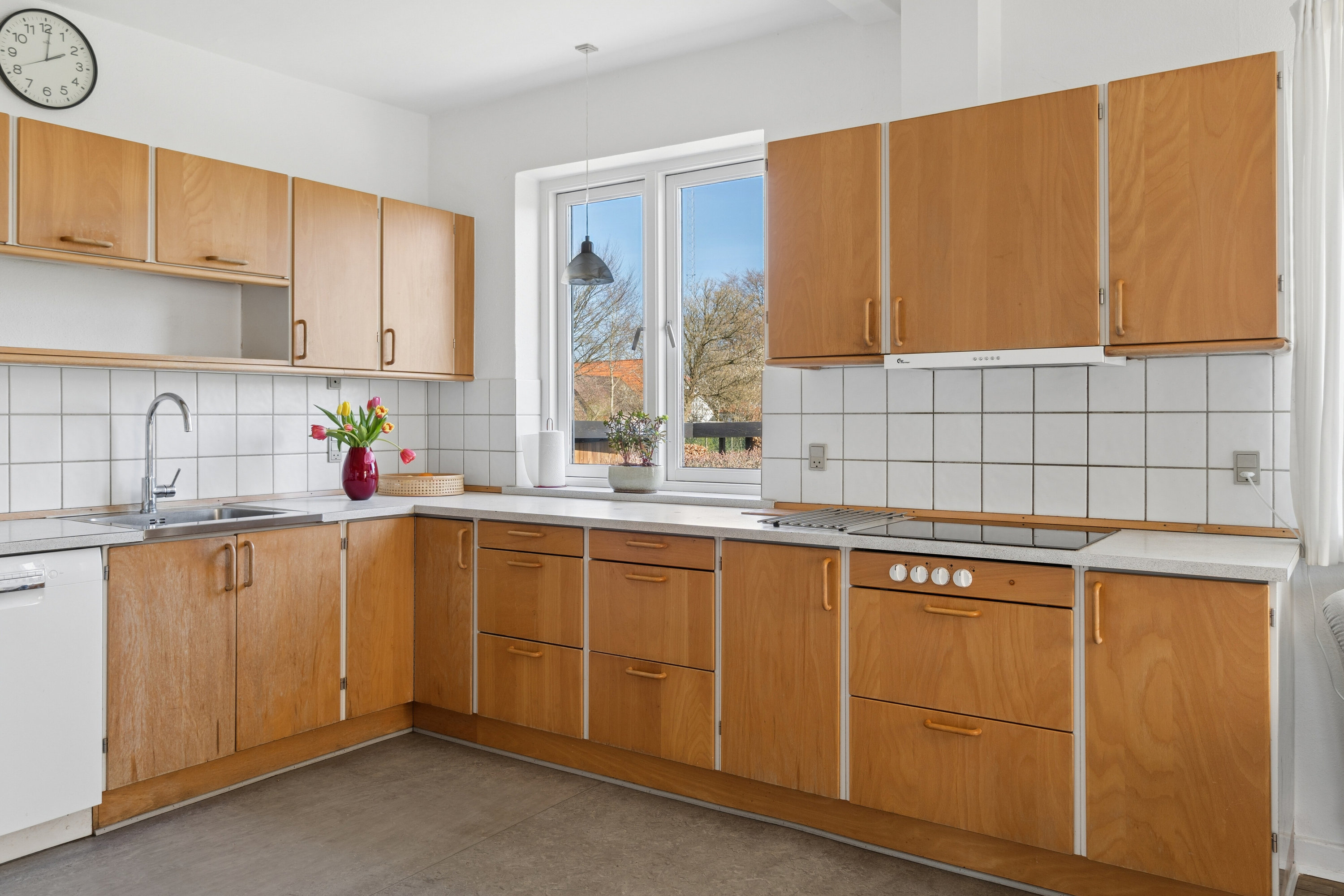 Fremhævet køkken billede i fuldskærmstilstand. Billede af Præstevænget 10, 6040 Egtved