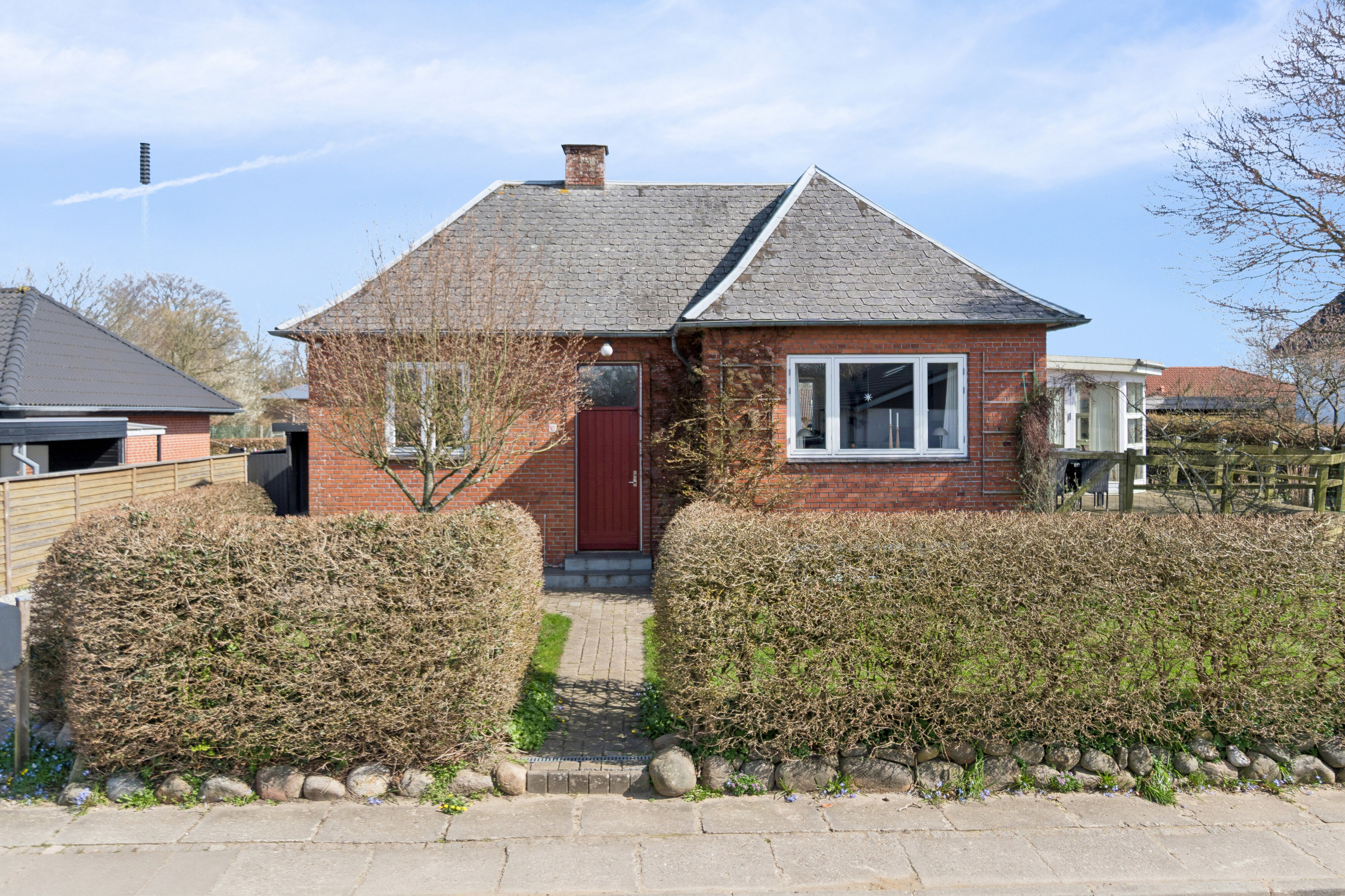 Fremhævet set fra haven billede i fuldskærmstilstand. Billede af Præstevænget 10, 6040 Egtved