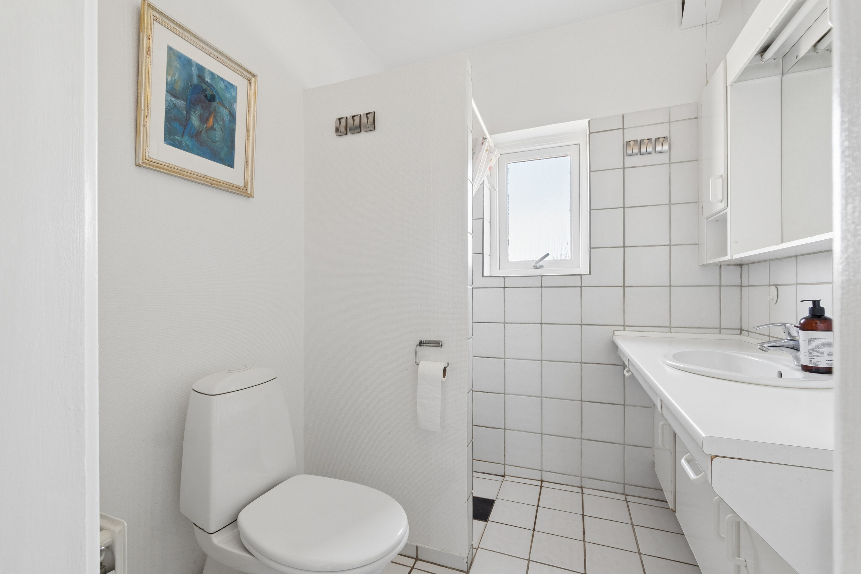 Fremhævet badeværelse billede i fuldskærmstilstand. Billede af Præstevænget 10, 6040 Egtved