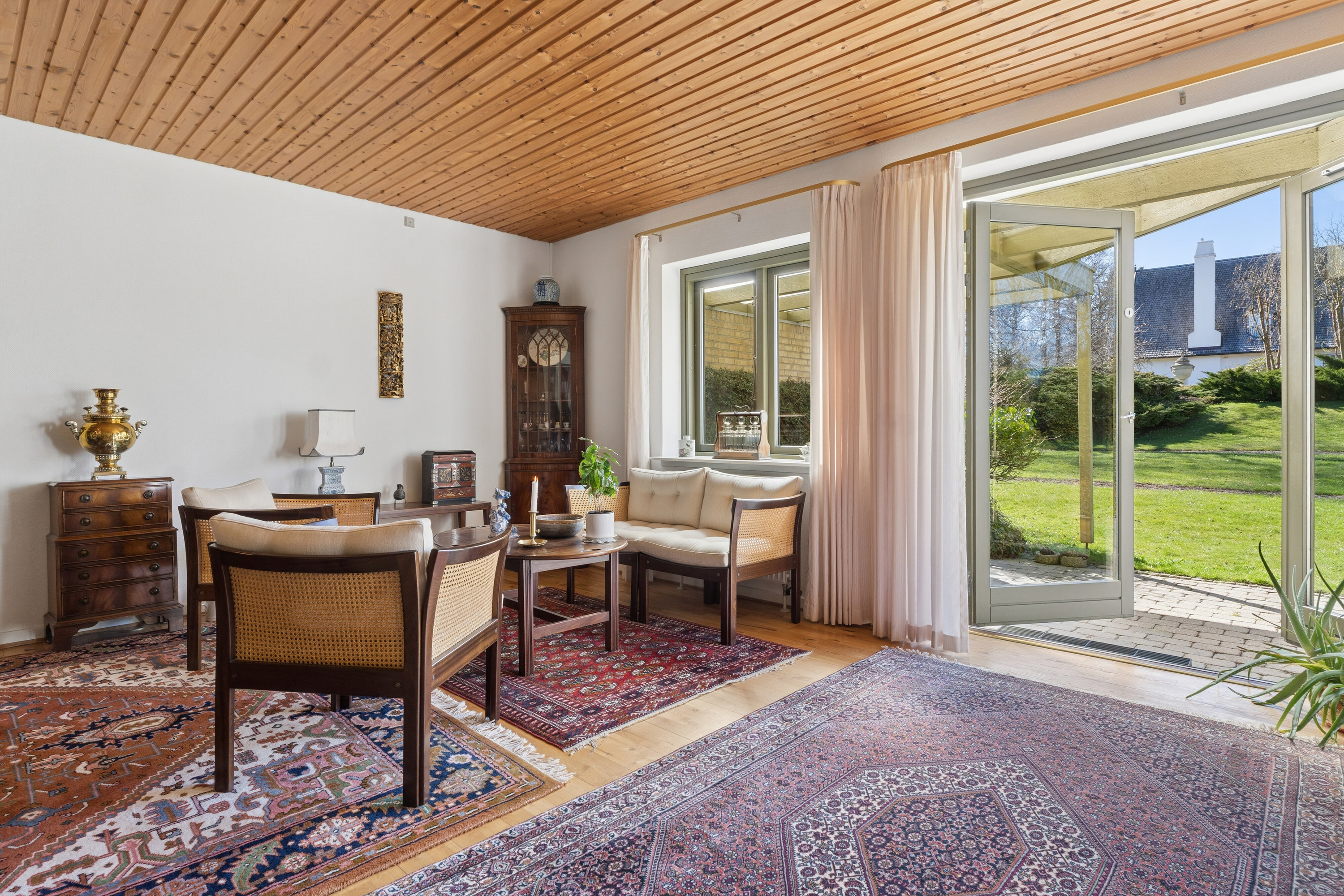 Fremhævet stue billede i fuldskærmstilstand. Billede af Sømandshvile Park 33, 2960 Rungsted Kyst