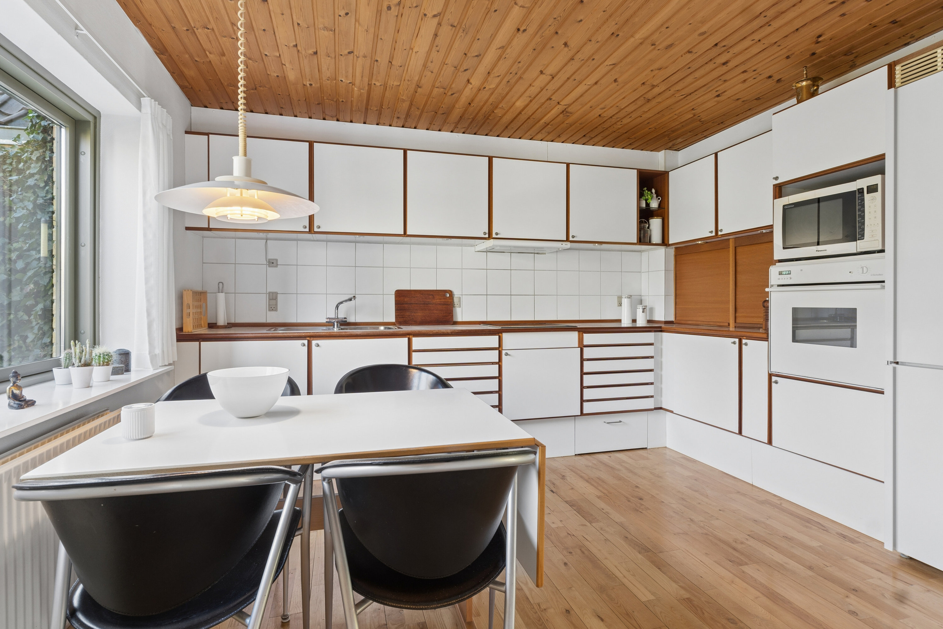 Miniaturebillede 1: køkken. Billede af Sømandshvile Park 33, 2960 Rungsted Kyst