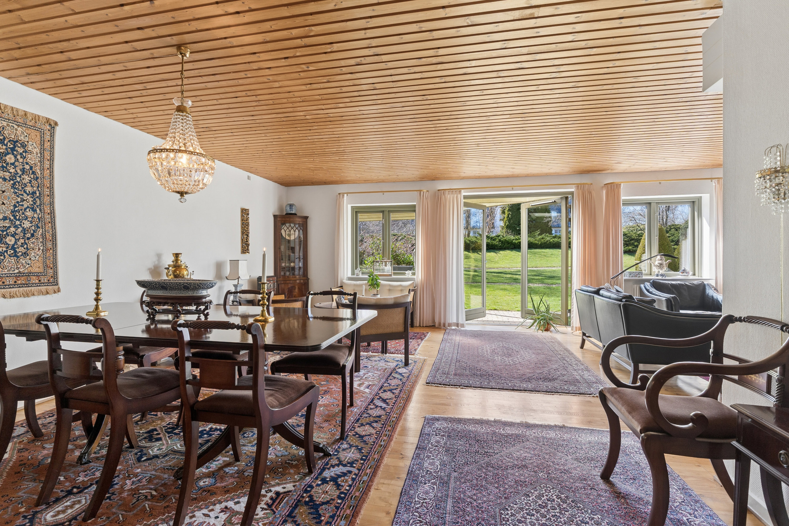 Fremhævet spisestue billede i fuldskærmstilstand. Billede af Sømandshvile Park 33, 2960 Rungsted Kyst