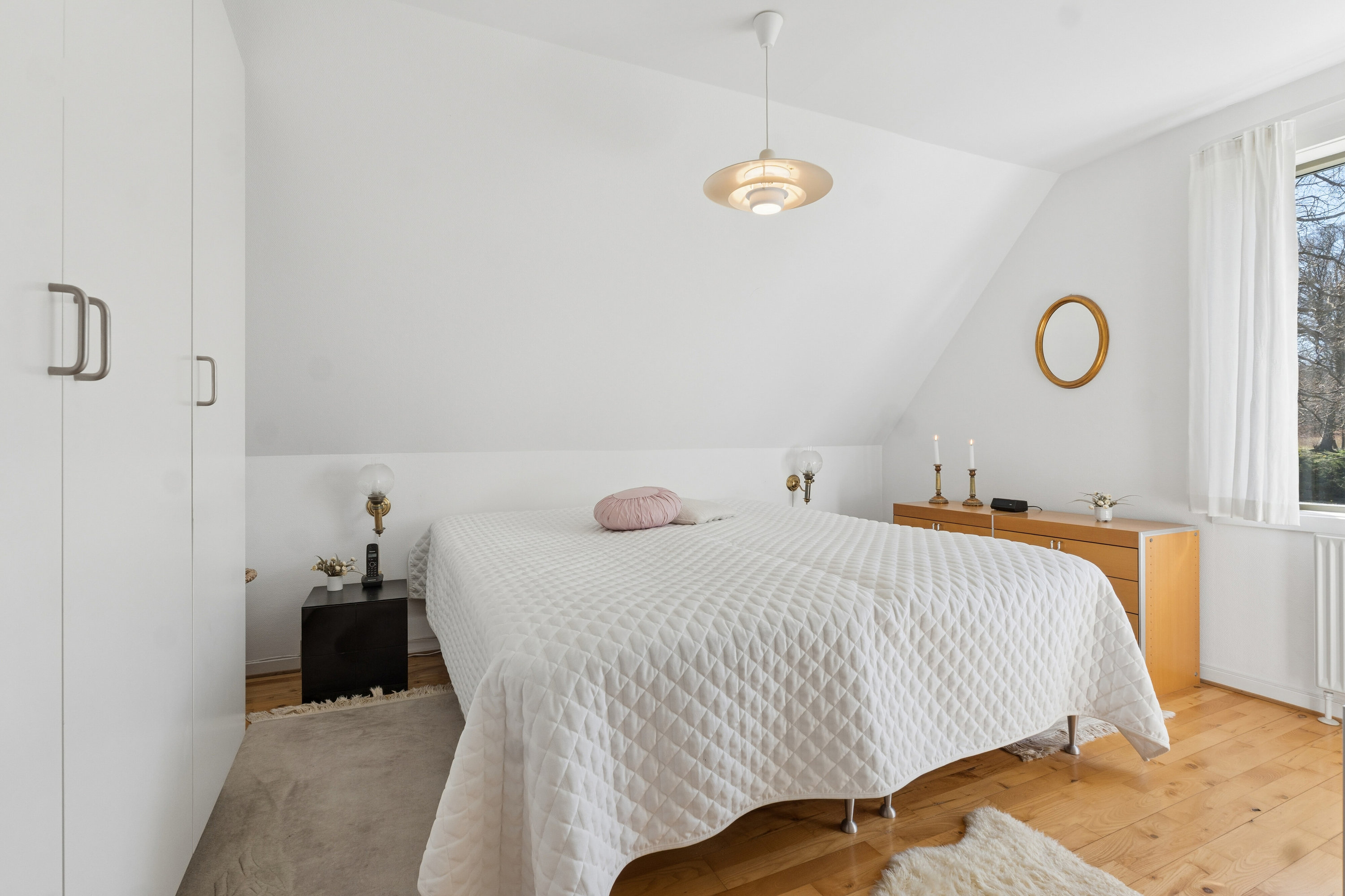 Fremhævet soveværelse billede i fuldskærmstilstand. Billede af Sømandshvile Park 33, 2960 Rungsted Kyst