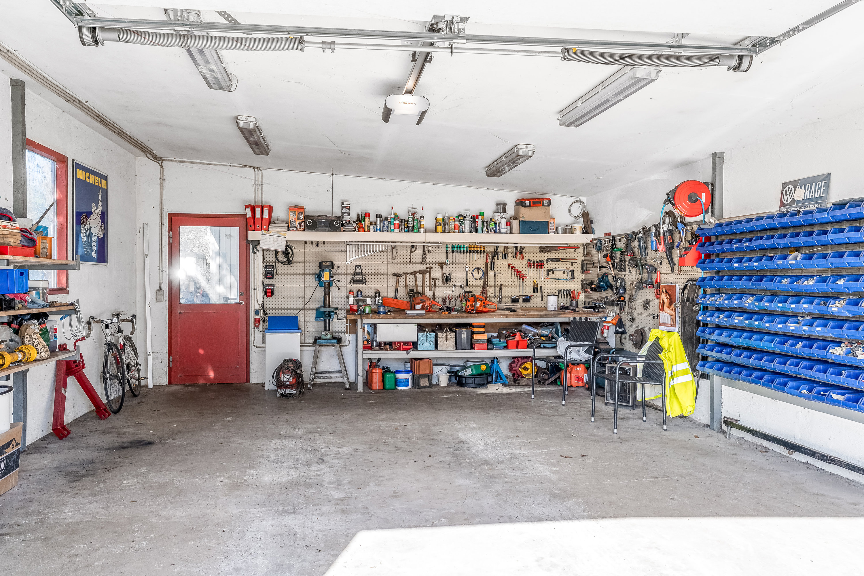 Fremhævet garage billede i fuldskærmstilstand. Billede af Bymarken 14, Nagelsti, 4891 Toreby L