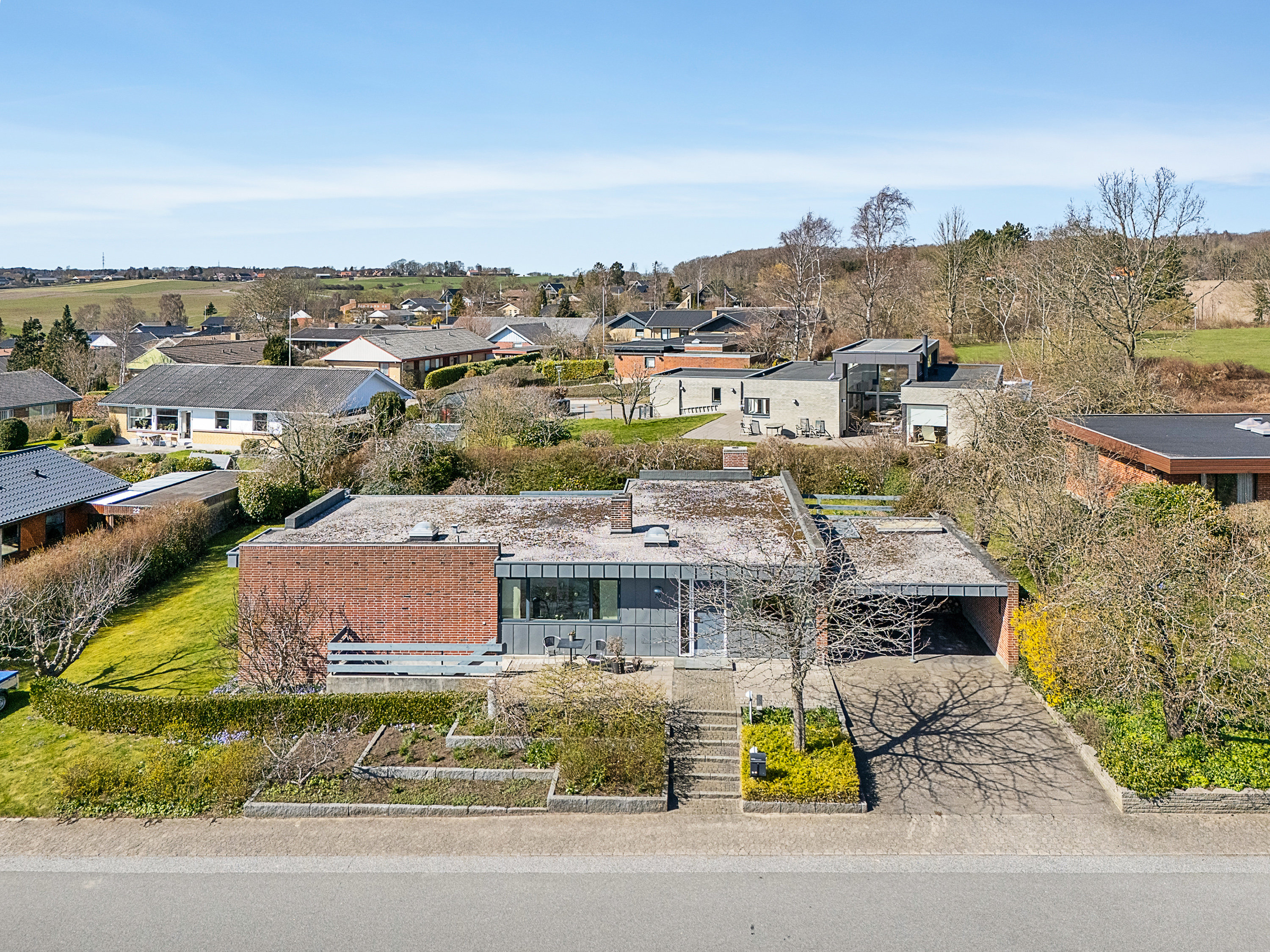 Fremhævet luftfoto billede i fuldskærmstilstand. Billede af Elleparken 20, 8520 Lystrup