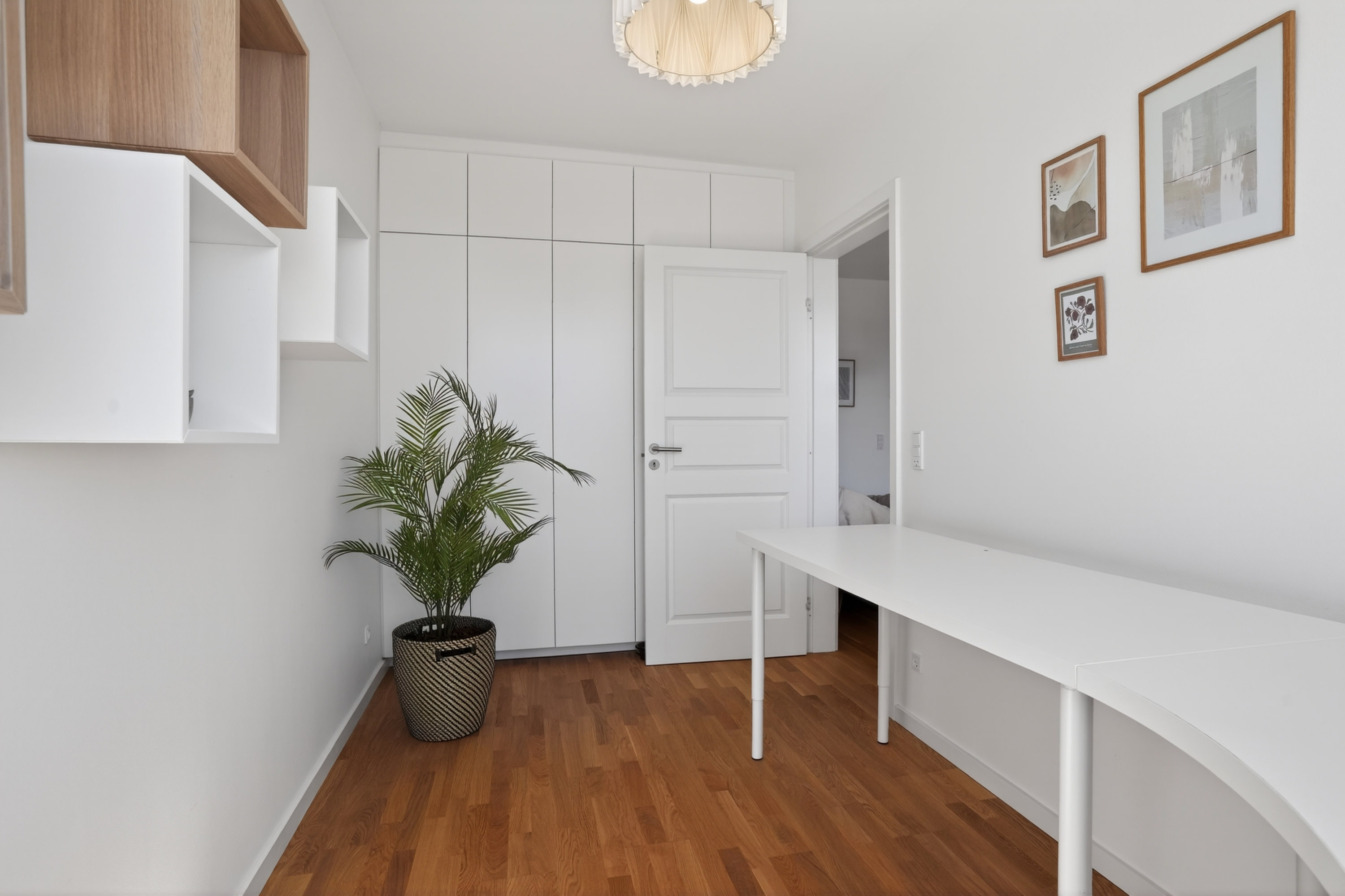 Fremhævet værelse billede i fuldskærmstilstand. Billede af Bagsværd Hovedgade 83E, 3., 2880 Bagsværd