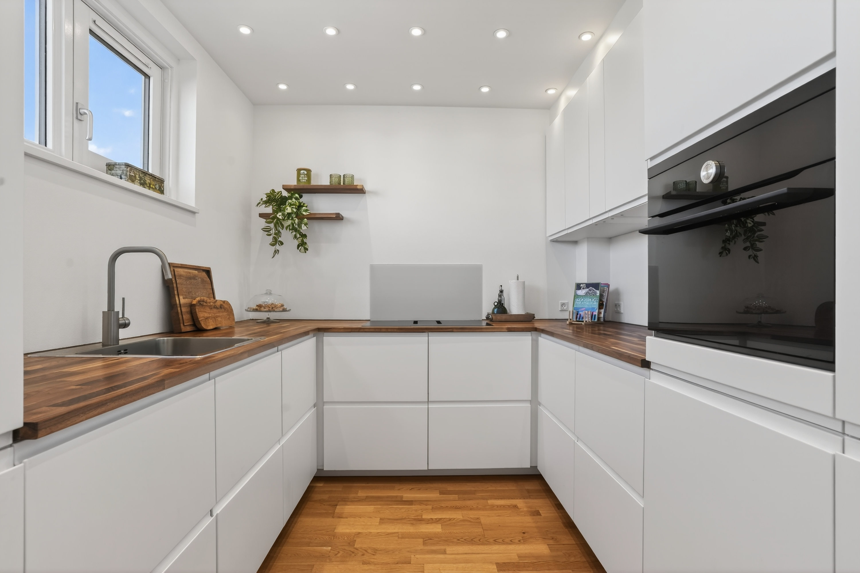 Fremhævet køkken billede i fuldskærmstilstand. Billede af Bagsværd Hovedgade 83E, 3., 2880 Bagsværd