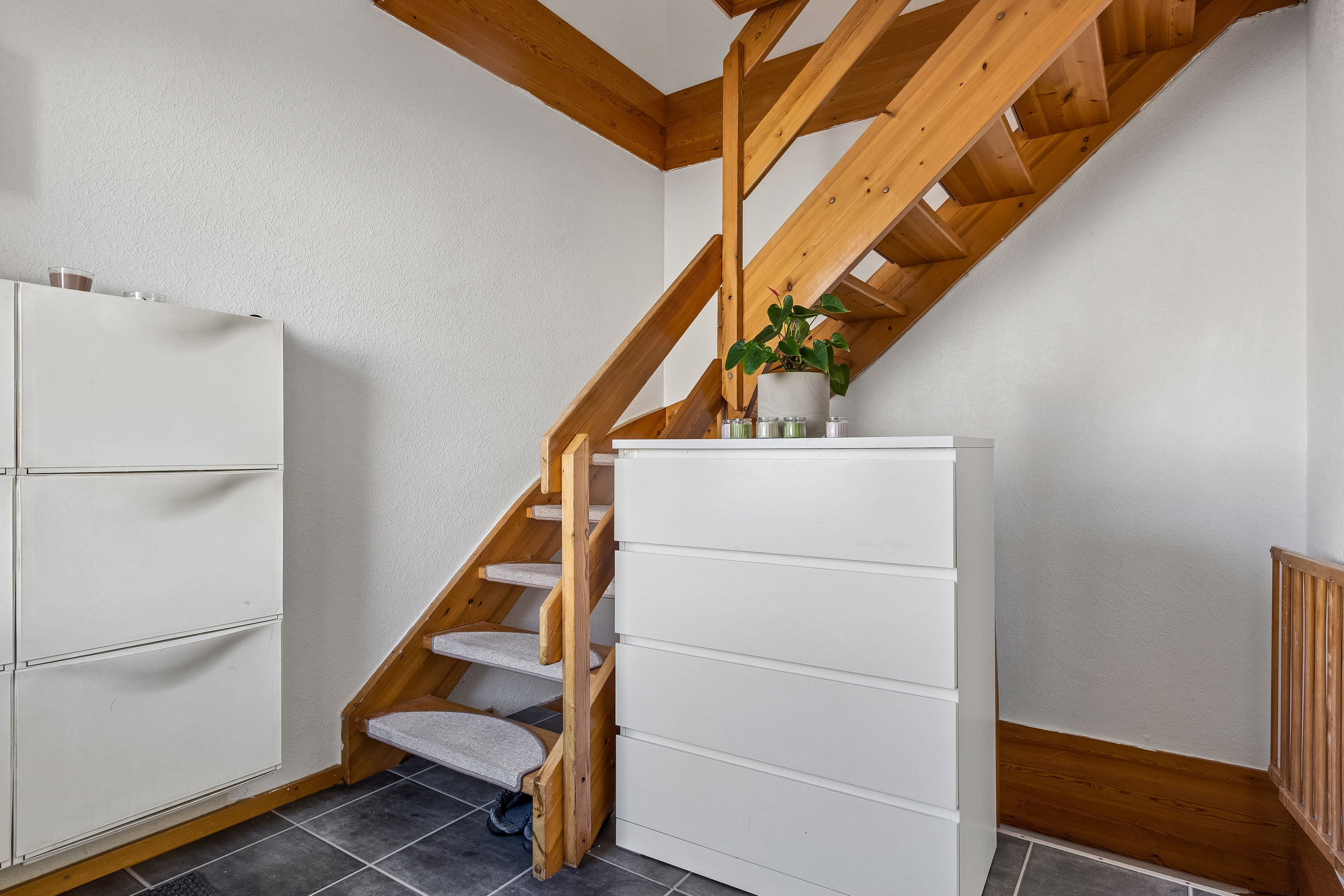 Fremhævet trappe billede i fuldskærmstilstand. Billede af Skagensgade 20, Høje Taastrup, 2630 Taastrup