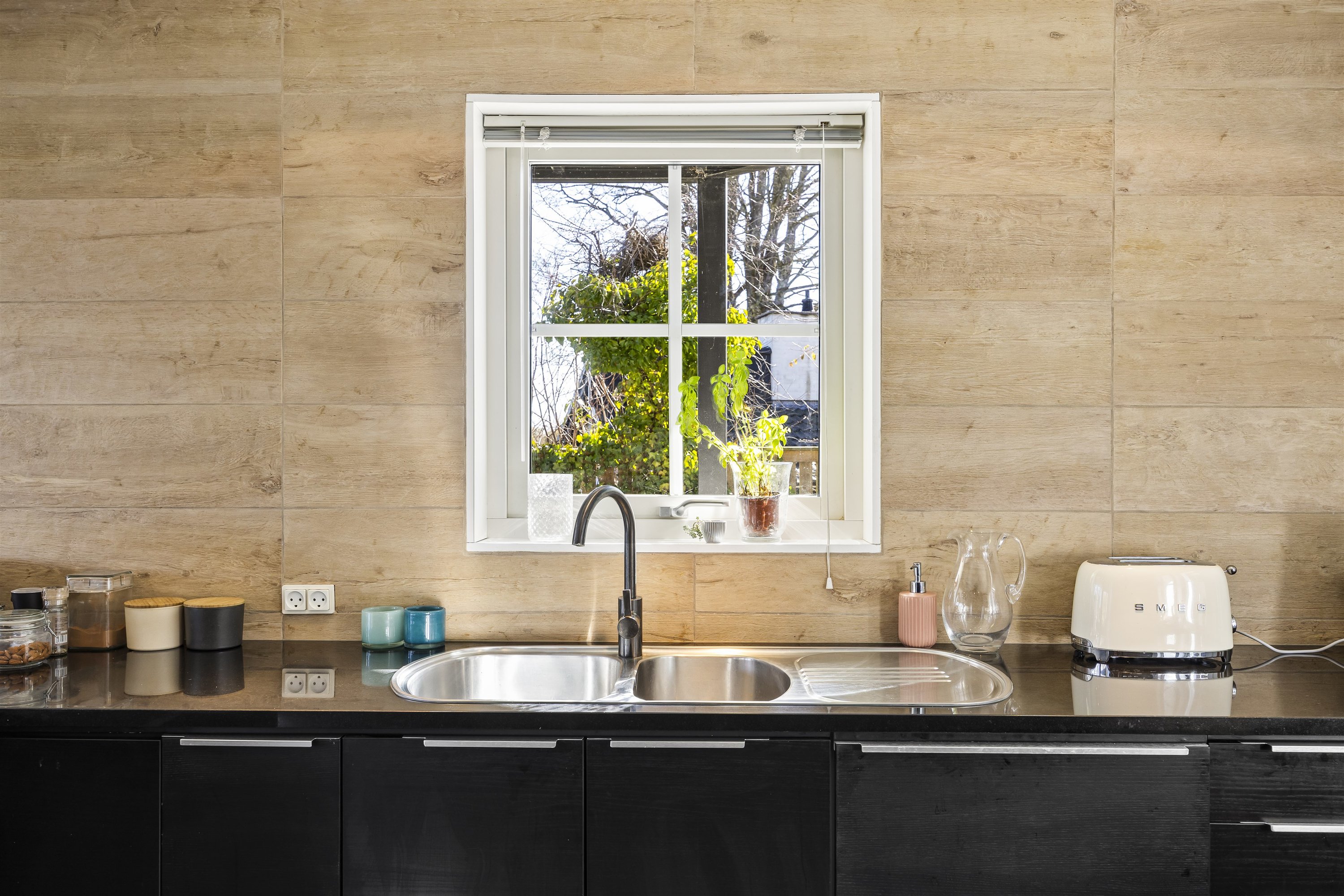 Fremhævet køkken billede i fuldskærmstilstand. Billede af Stubbedamsvej 91B, 3000 Helsingør