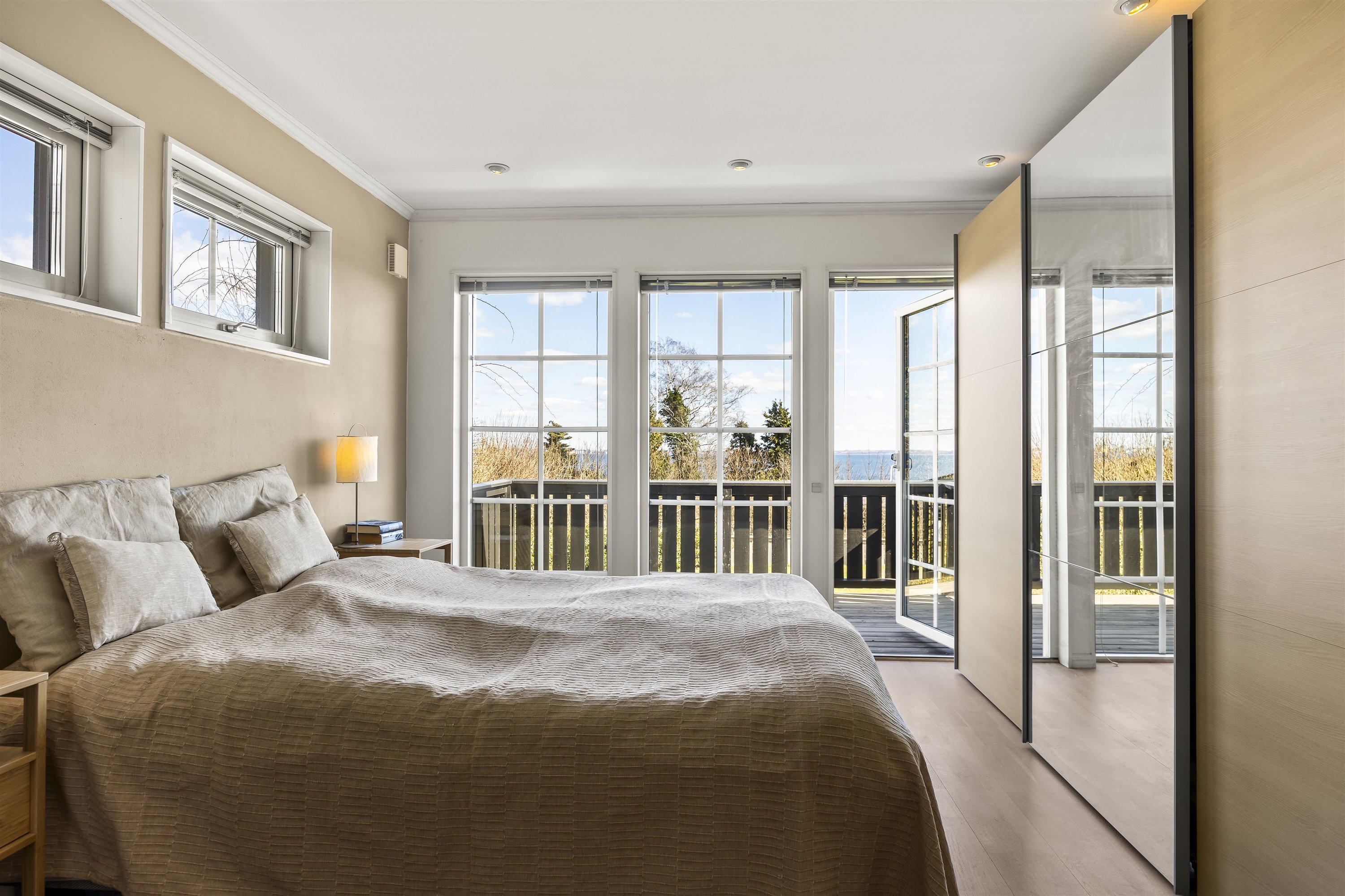 Fremhævet værelse billede i fuldskærmstilstand. Billede af Stubbedamsvej 91B, 3000 Helsingør