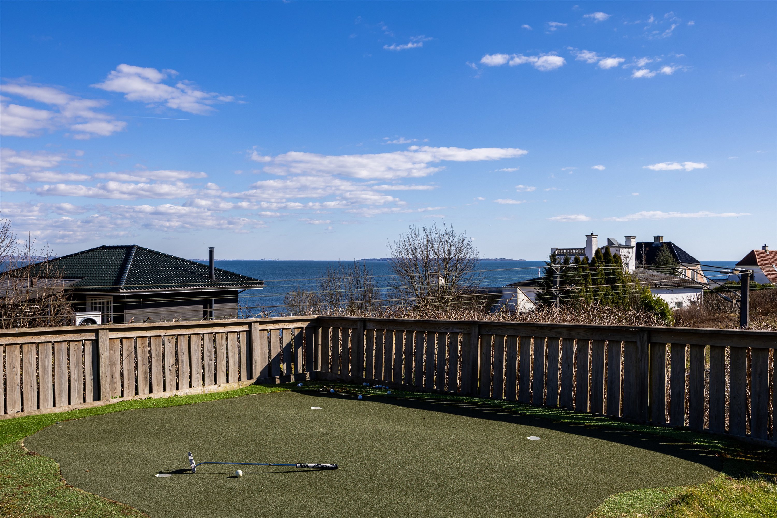 Fremhævet have billede i fuldskærmstilstand. Billede af Stubbedamsvej 91B, 3000 Helsingør