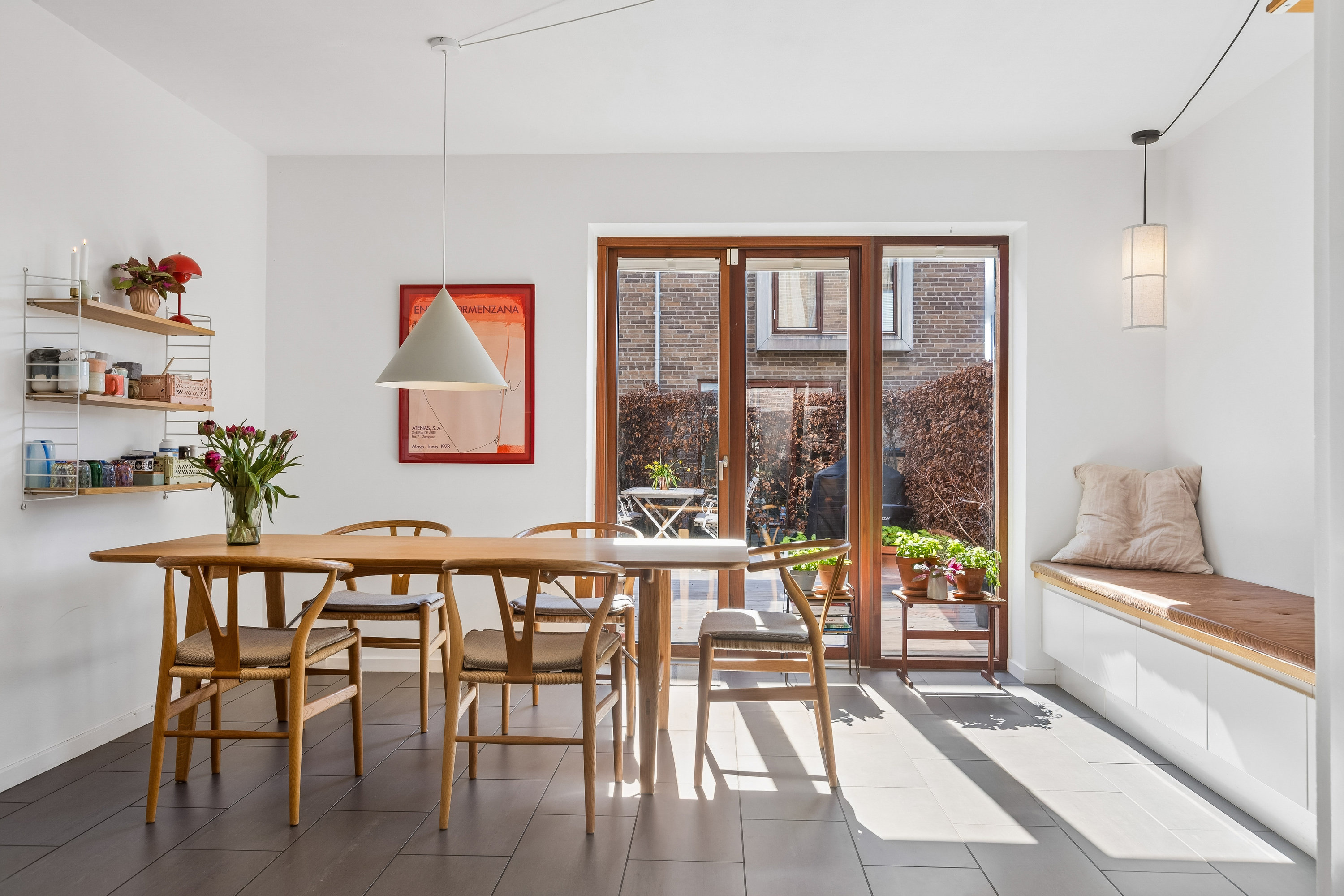 Fremhævet stue billede i fuldskærmstilstand. Billede af Tom Kristensens Vej 85, 2300 København S