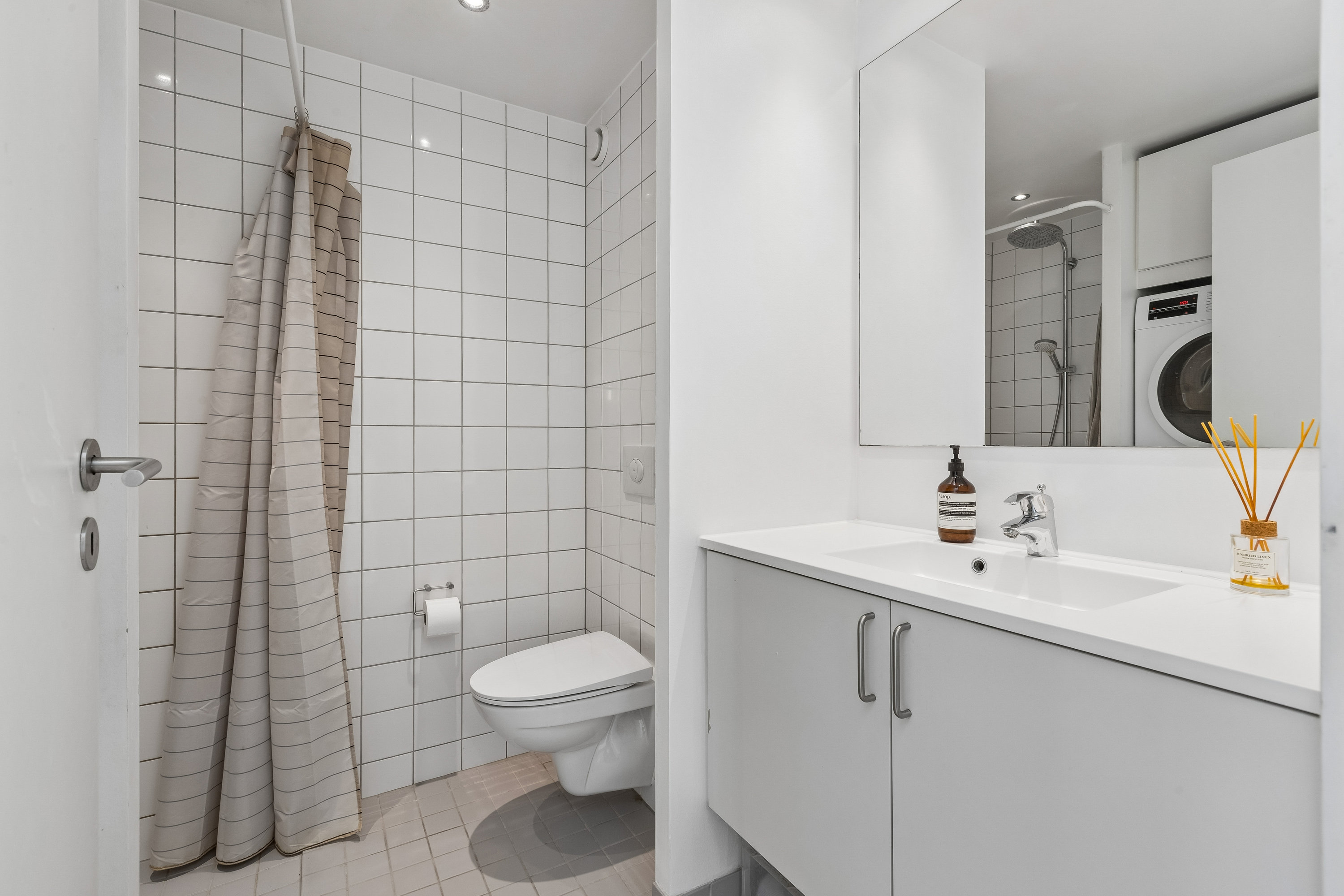 Fremhævet badeværelse billede i fuldskærmstilstand. Billede af Tom Kristensens Vej 85, 2300 København S