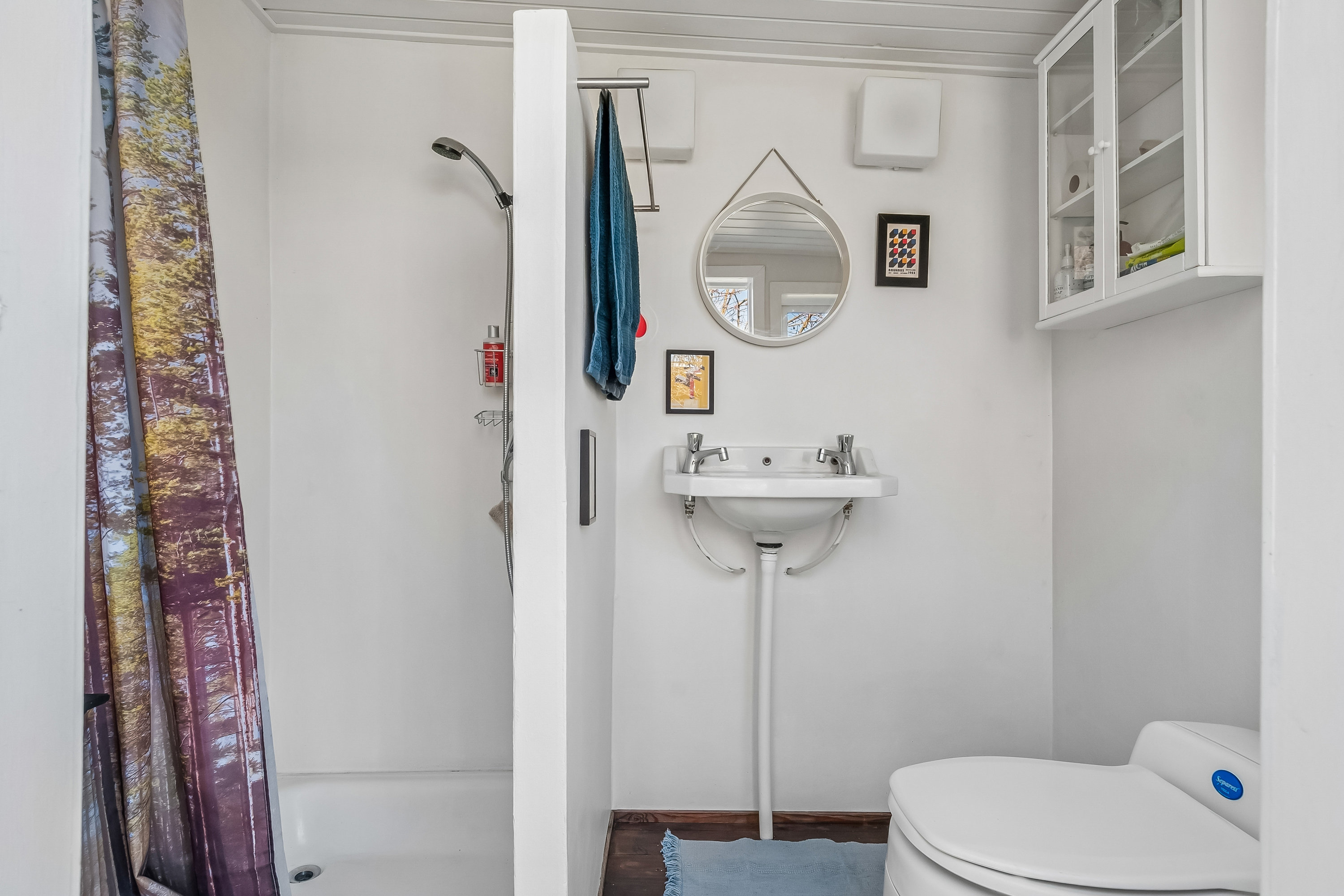 Fremhævet badeværelse billede i fuldskærmstilstand. Billede af Lenesvej 67, Hf. Hjortespring, 2730 Herlev