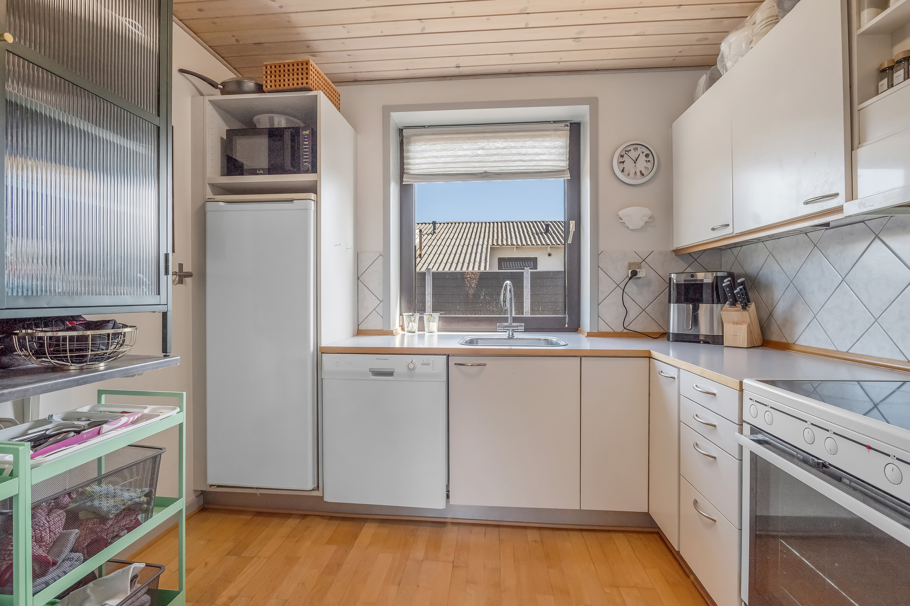 Fremhævet køkken billede i fuldskærmstilstand. Billede af Store Kjærgaardsvej 7, 6940 Lem St