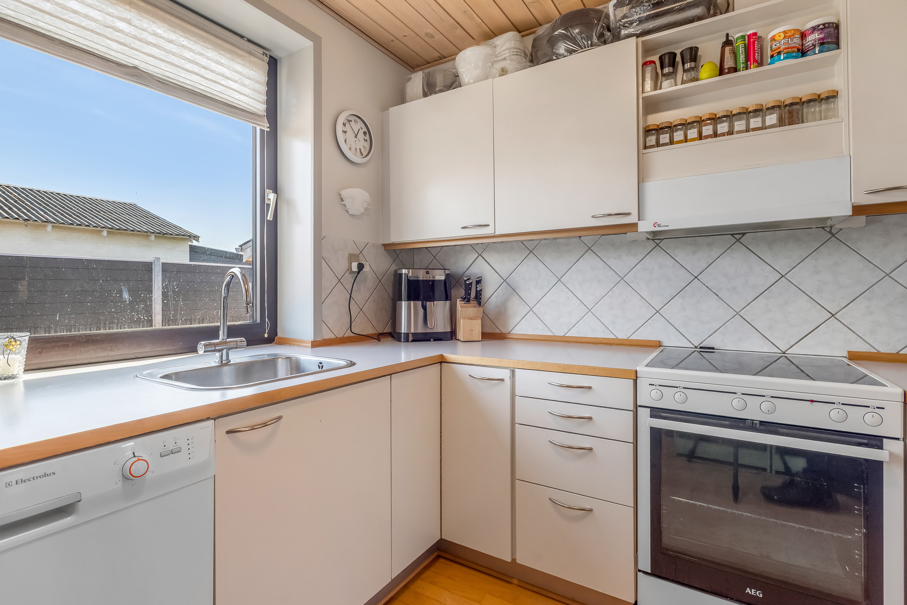 Miniaturebillede 2: køkken. Billede af Store Kjærgaardsvej 7, 6940 Lem St