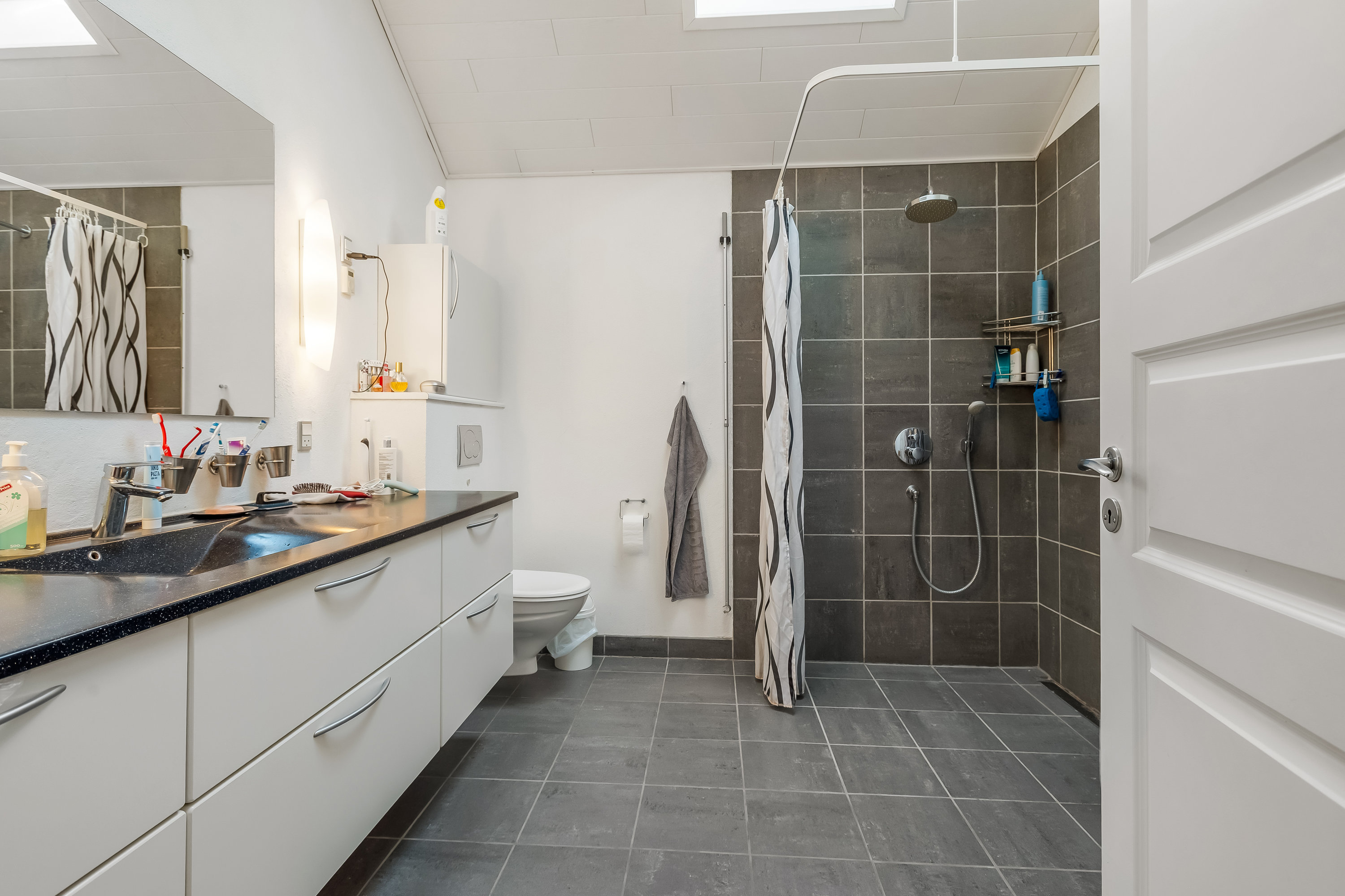 Fremhævet badeværelse billede i fuldskærmstilstand. Billede af Finlandsgade 5, 6950 Ringkøbing