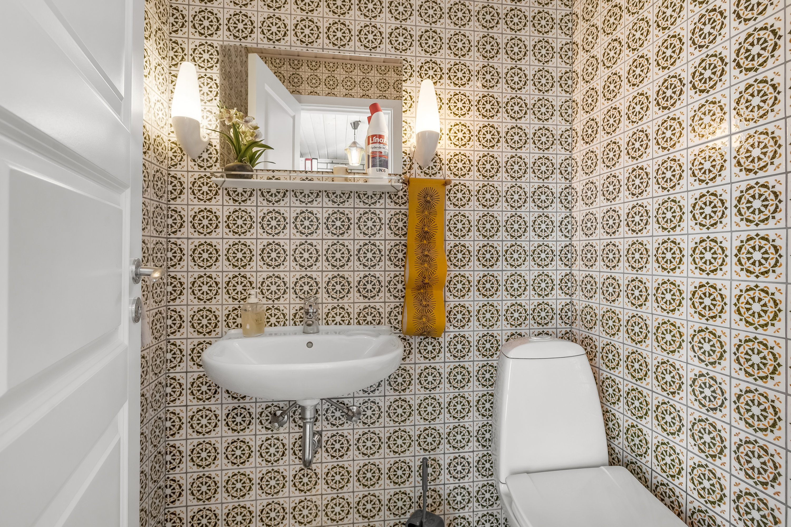 Fremhævet toilet billede i fuldskærmstilstand. Billede af Finlandsgade 5, 6950 Ringkøbing