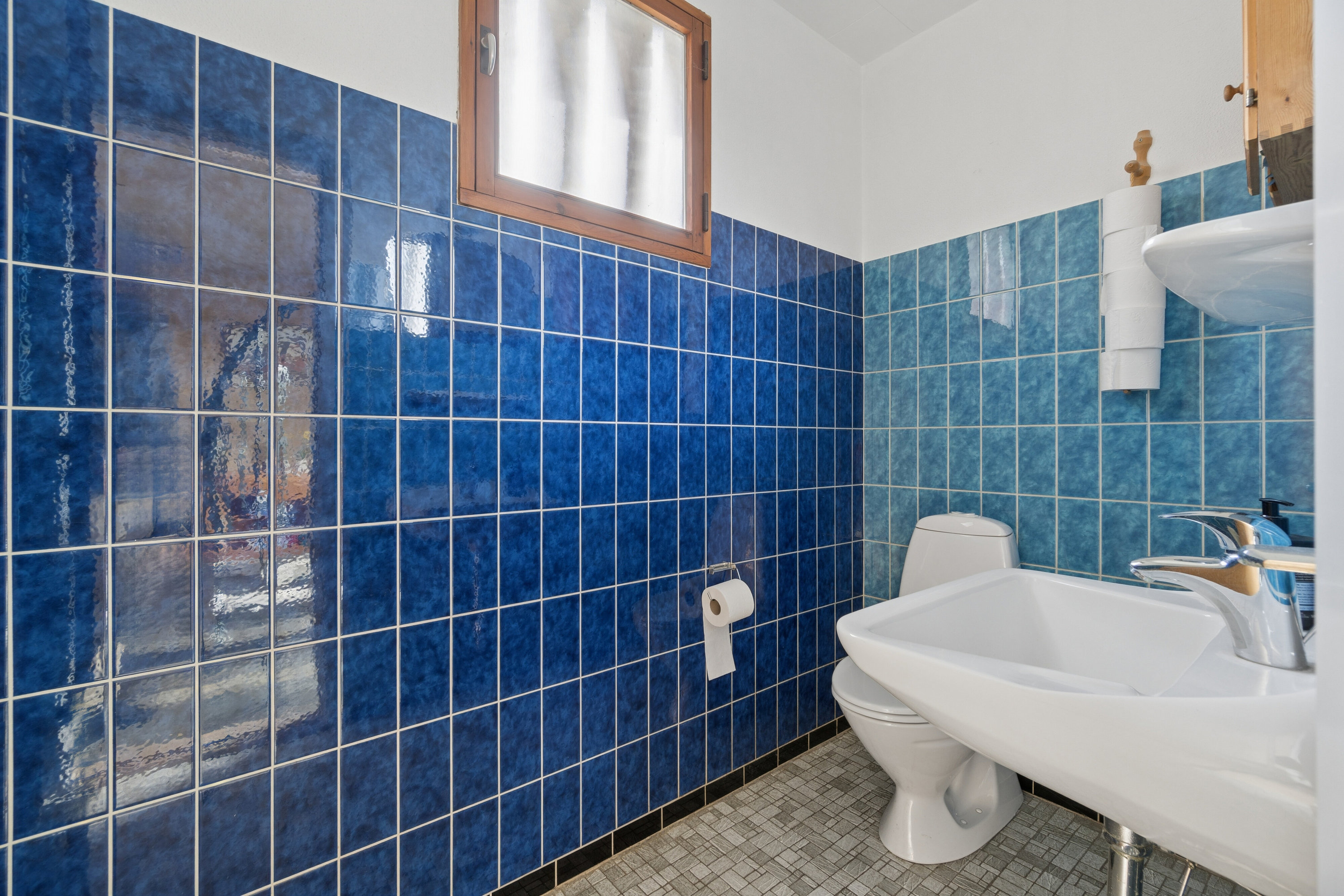 Fremhævet badeværelse billede i fuldskærmstilstand. Billede af Solbakken 19, Ræhr, 7730 Hanstholm