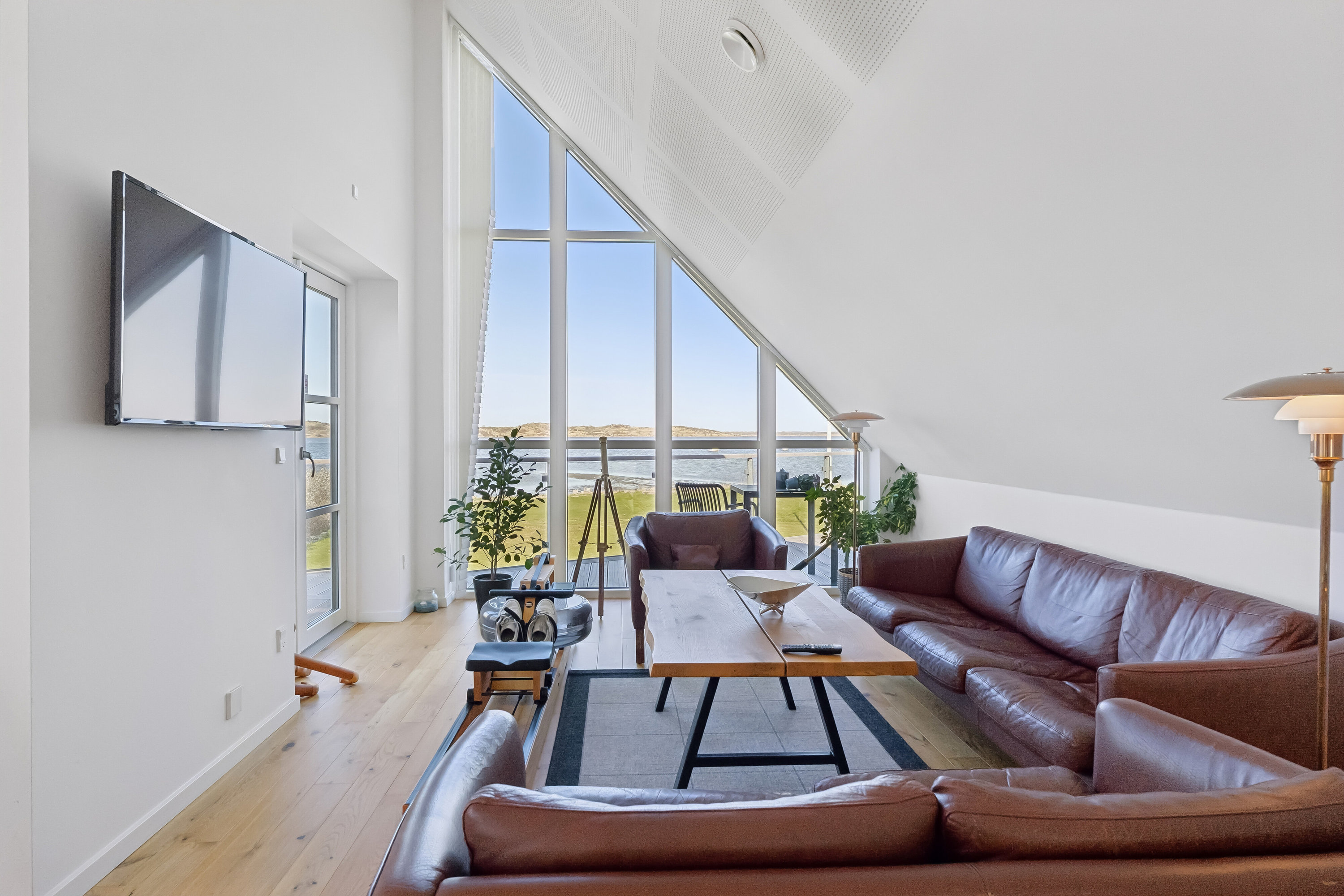 Fremhævet stue billede i fuldskærmstilstand. Billede af Muslingevej 24, Seden, 5240 Odense NØ