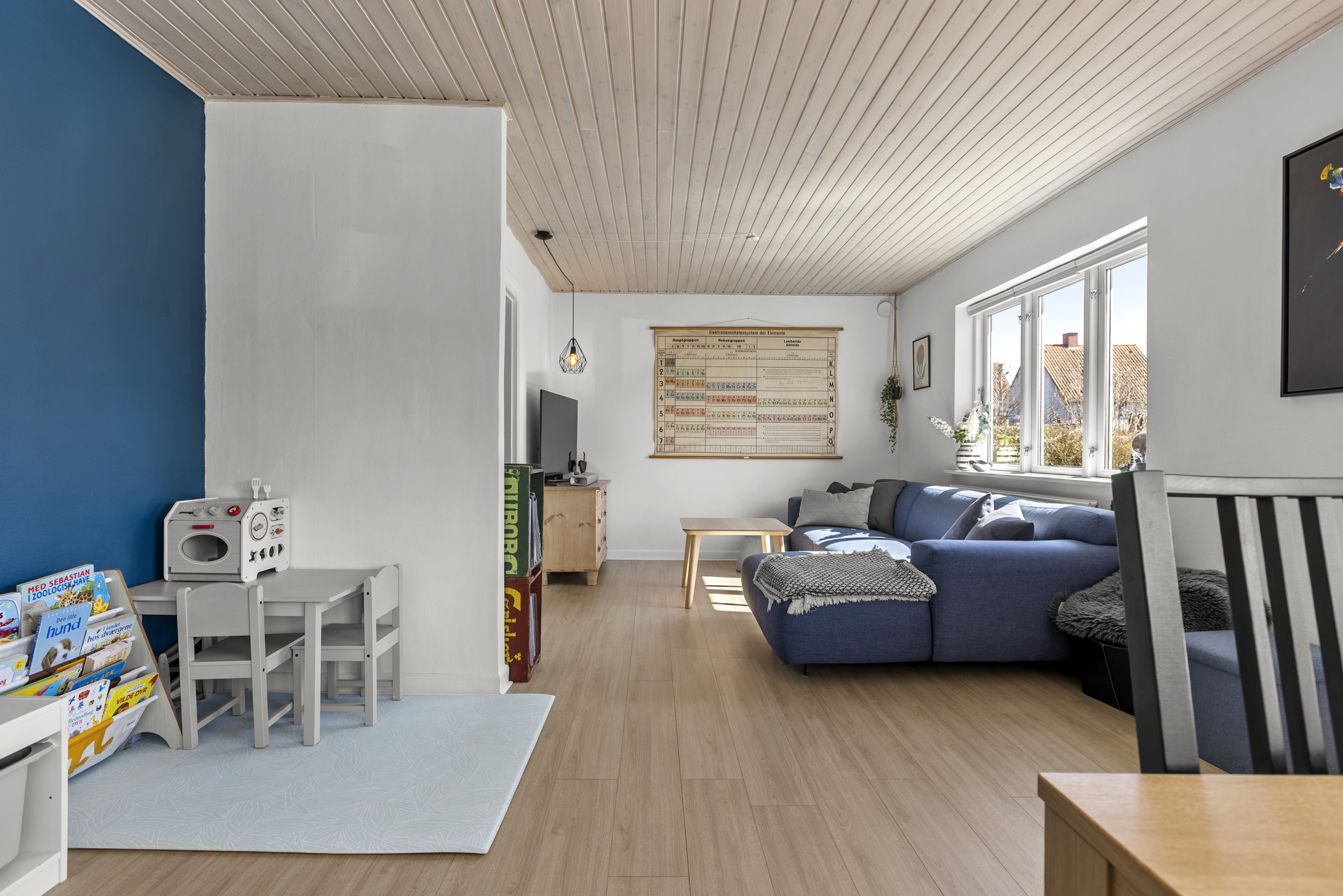 Fremhævet stue billede i fuldskærmstilstand. Billede af Elmevej 17, Slagelse, 4200 Slagelse