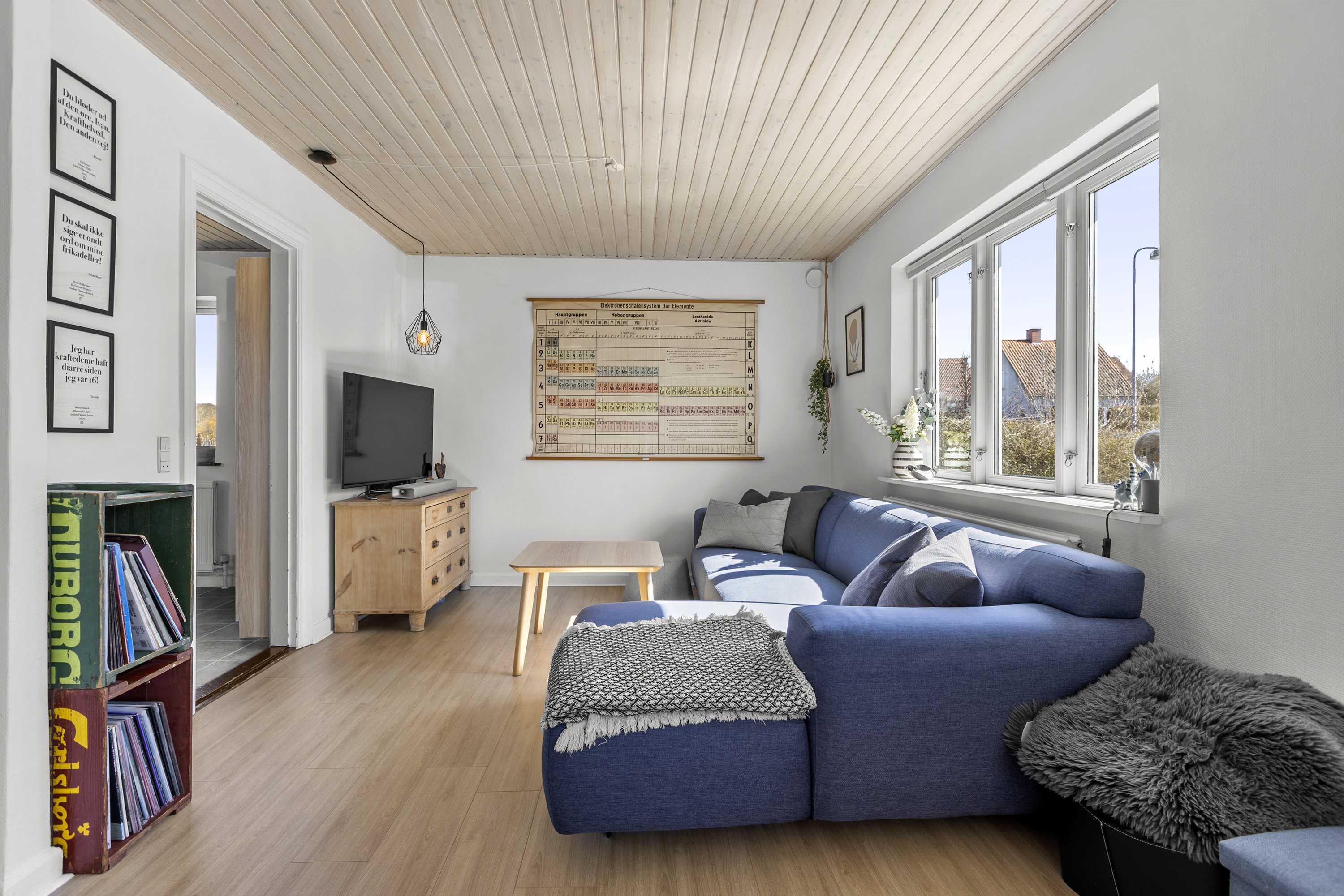 Fremhævet stue billede i fuldskærmstilstand. Billede af Elmevej 17, Slagelse, 4200 Slagelse