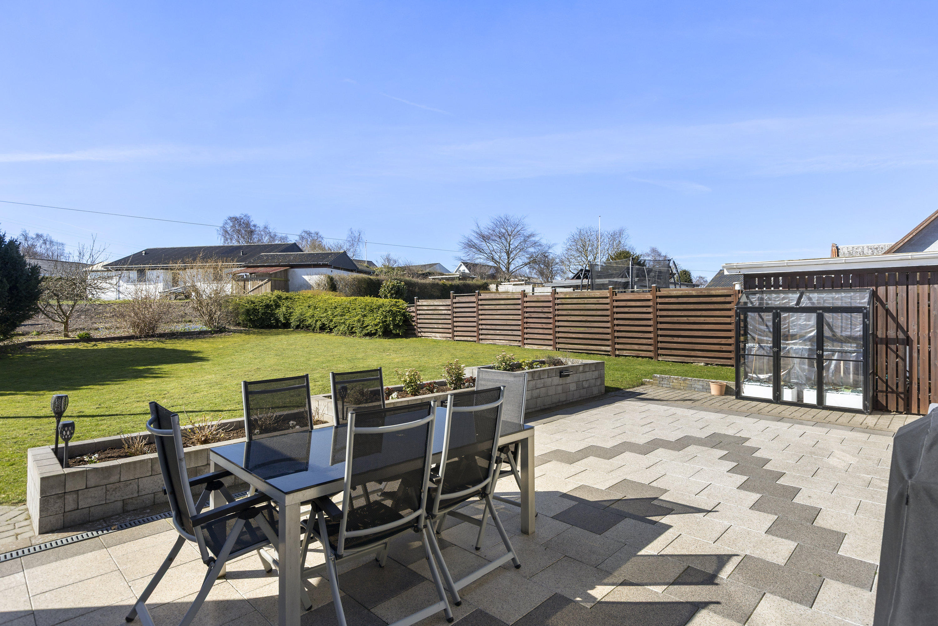 Fremhævet terrasse billede i fuldskærmstilstand. Billede af Årbygade 11, Årby, 4400 Kalundborg