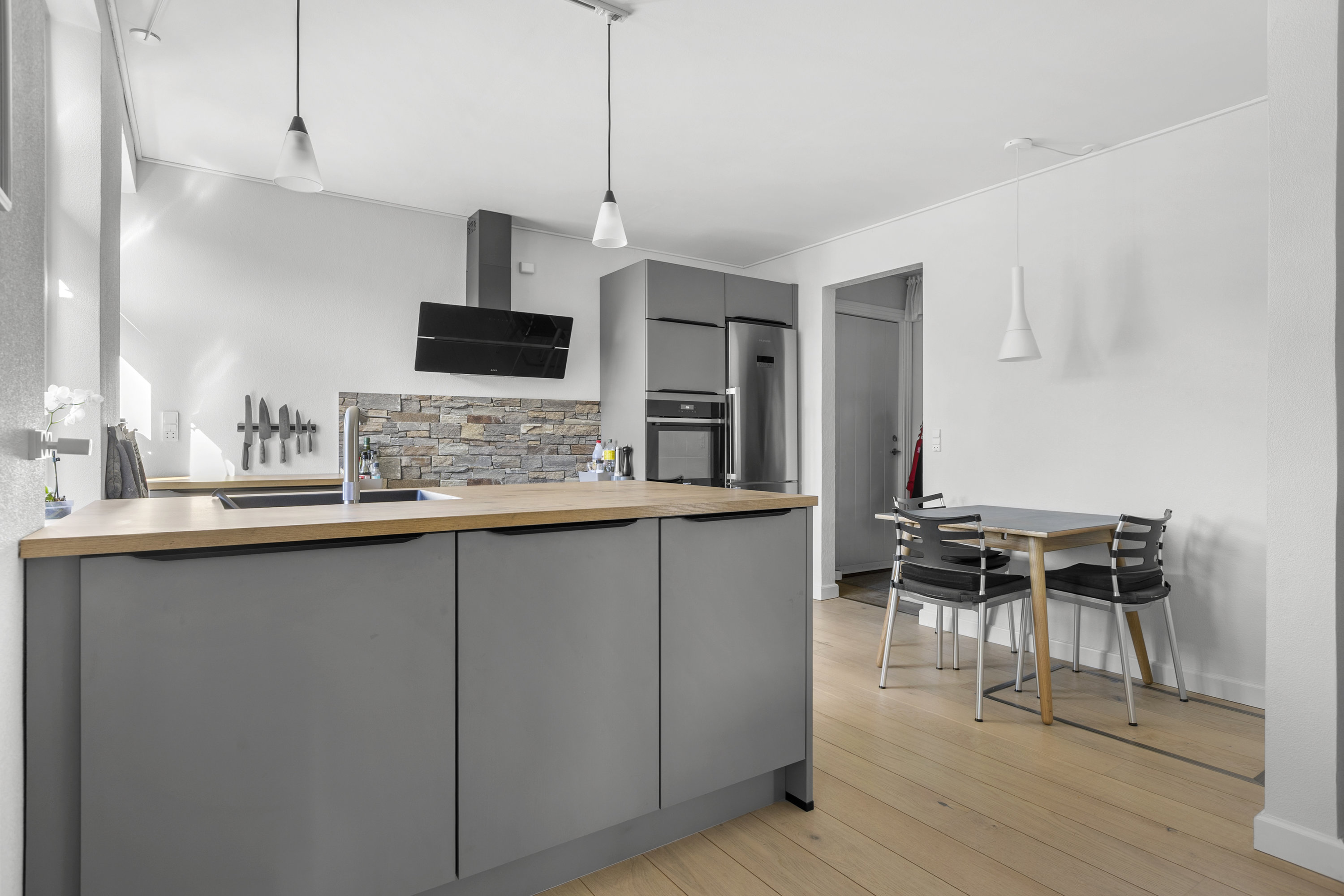 Fremhævet køkken billede i fuldskærmstilstand. Billede af Årbygade 11, Årby, 4400 Kalundborg