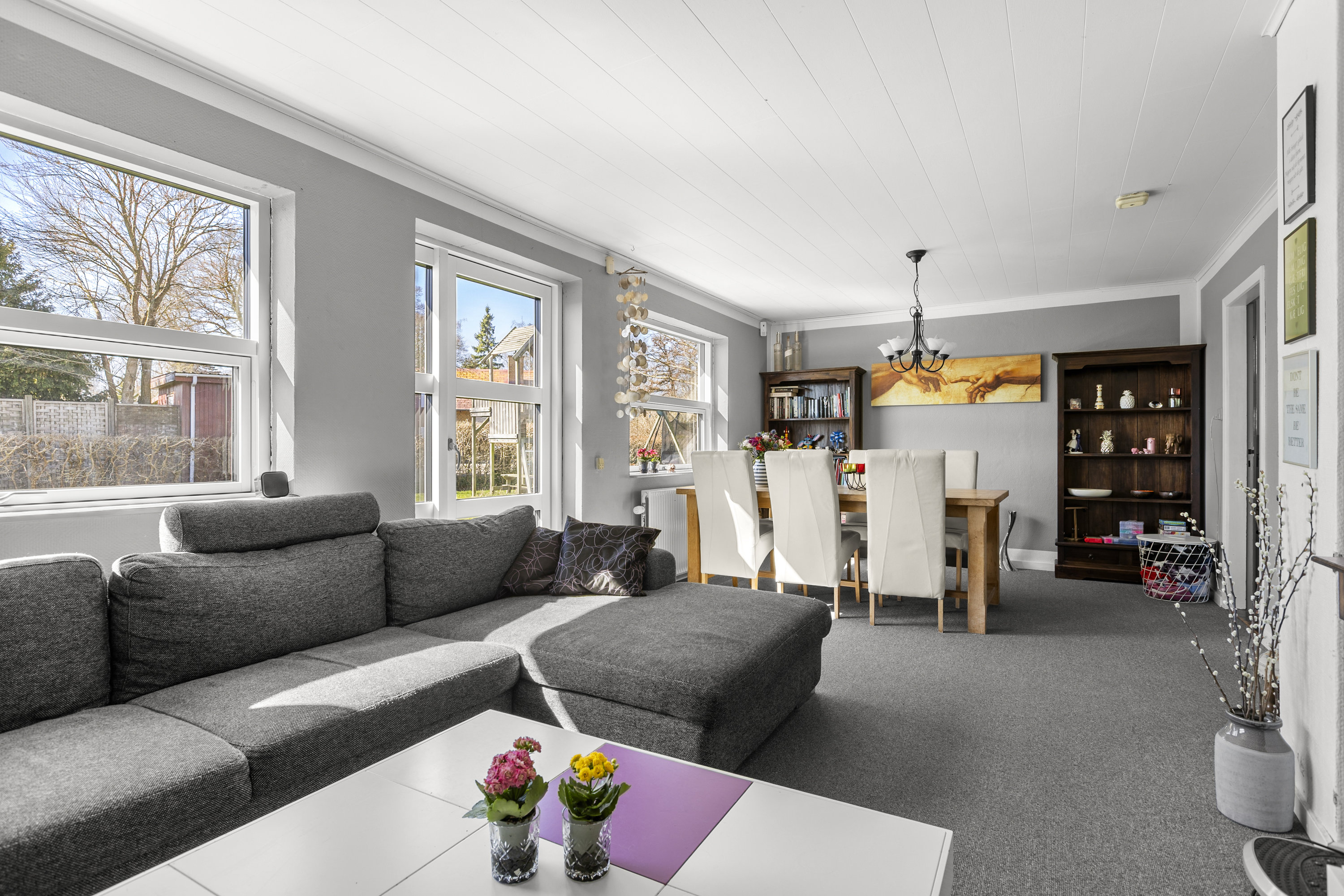 Fremhævet stue billede i fuldskærmstilstand. Billede af Møllevangen 5, Rørby, 4400 Kalundborg