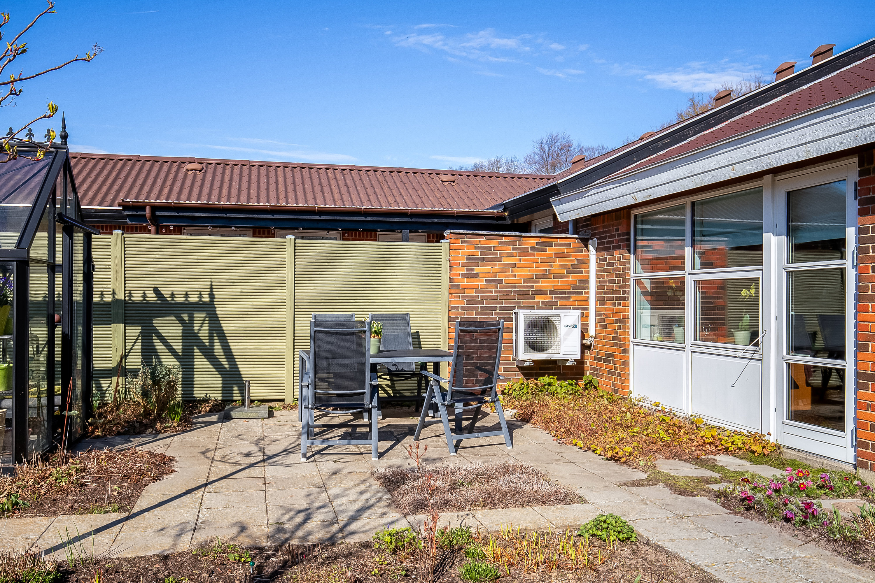 Fremhævet terrasse billede i fuldskærmstilstand. Billede af Langesøvej 16, Erritsø, 7000 Fredericia