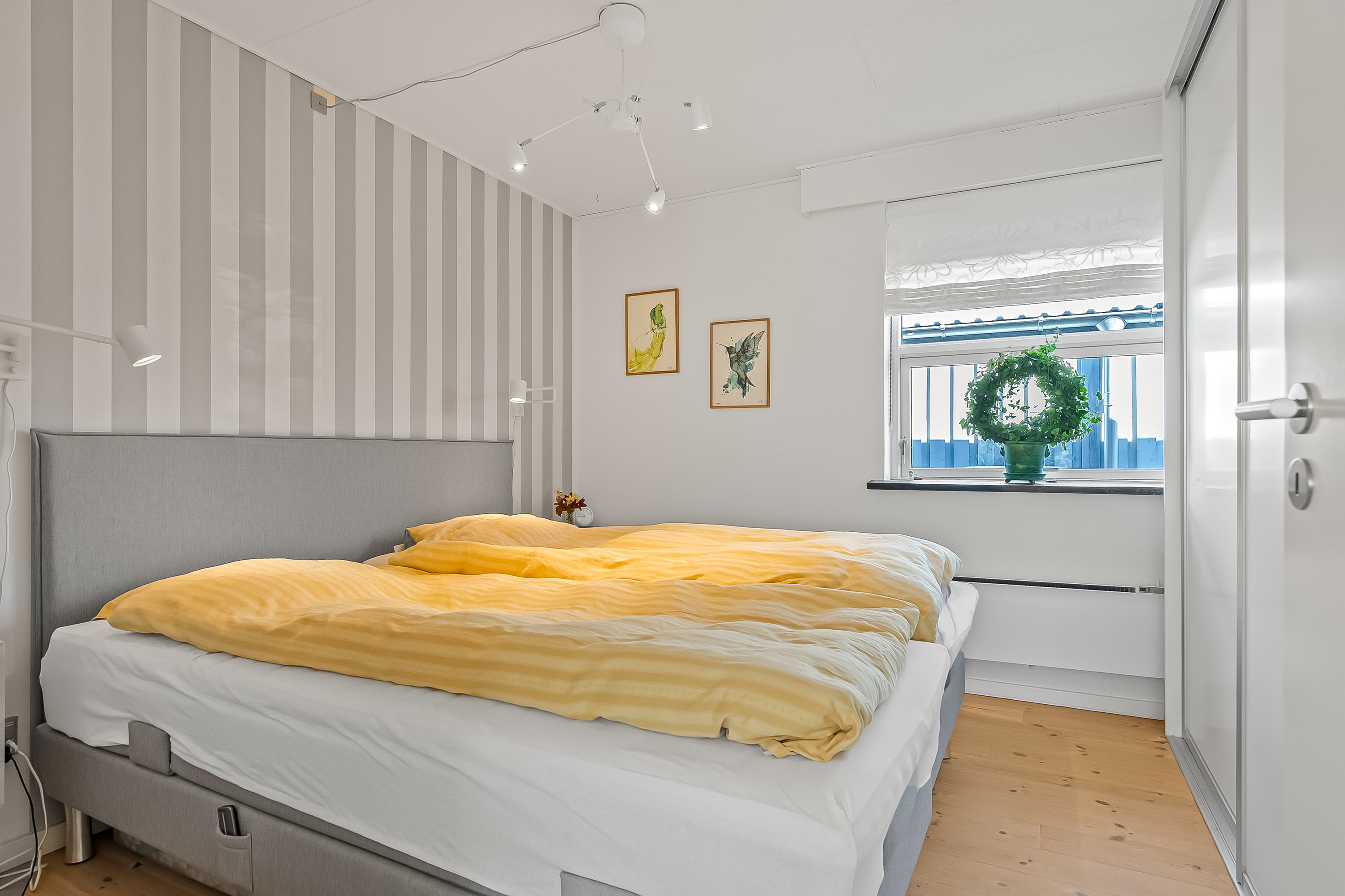 Fremhævet soveværelse billede i fuldskærmstilstand. Billede af Langesøvej 16, Erritsø, 7000 Fredericia