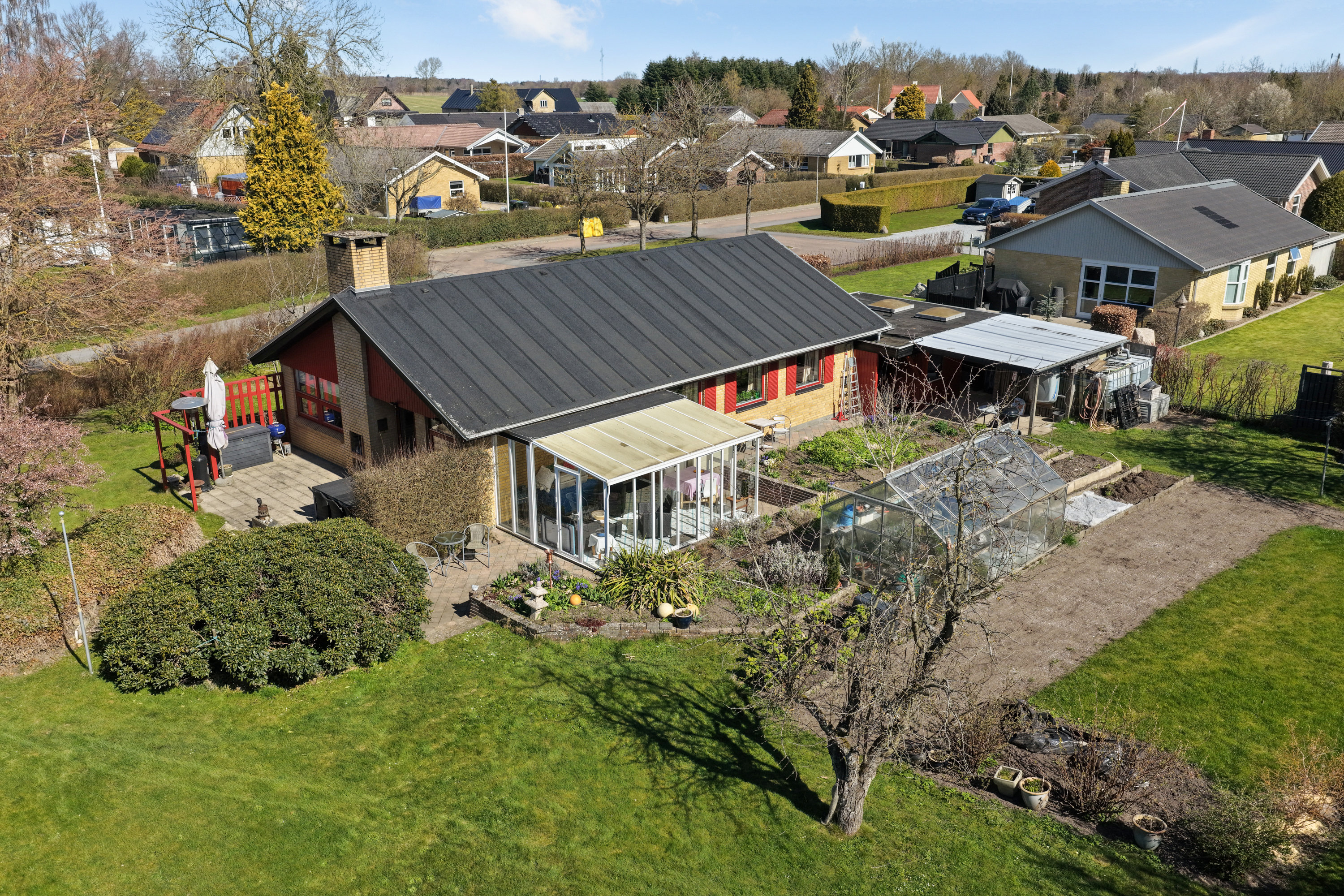 Miniaturebillede 1: facade. Billede af Møllebakken 57, Vejle, 5672 Broby