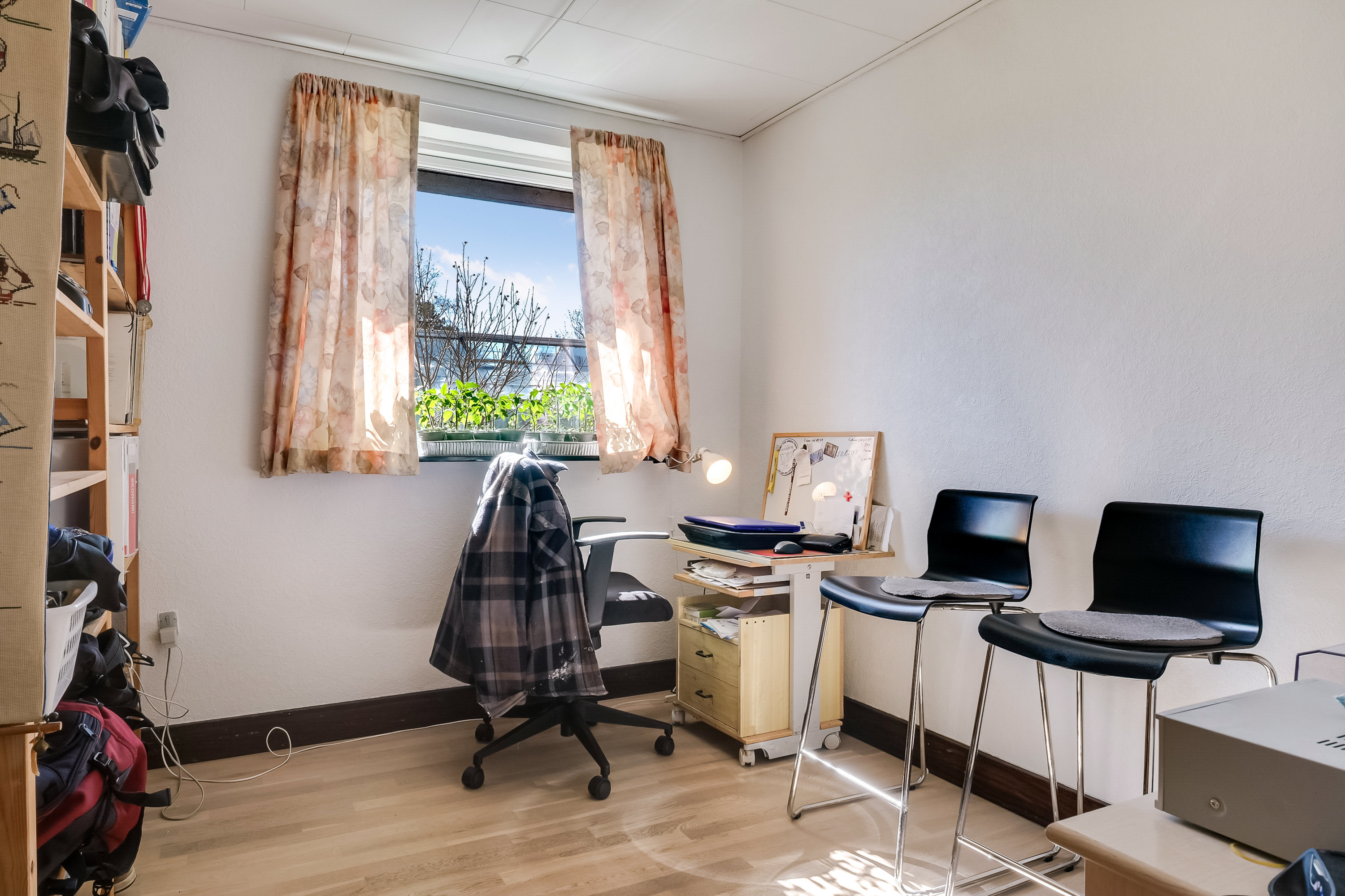 Fremhævet værelse billede i fuldskærmstilstand. Billede af Møllebakken 57, Vejle, 5672 Broby