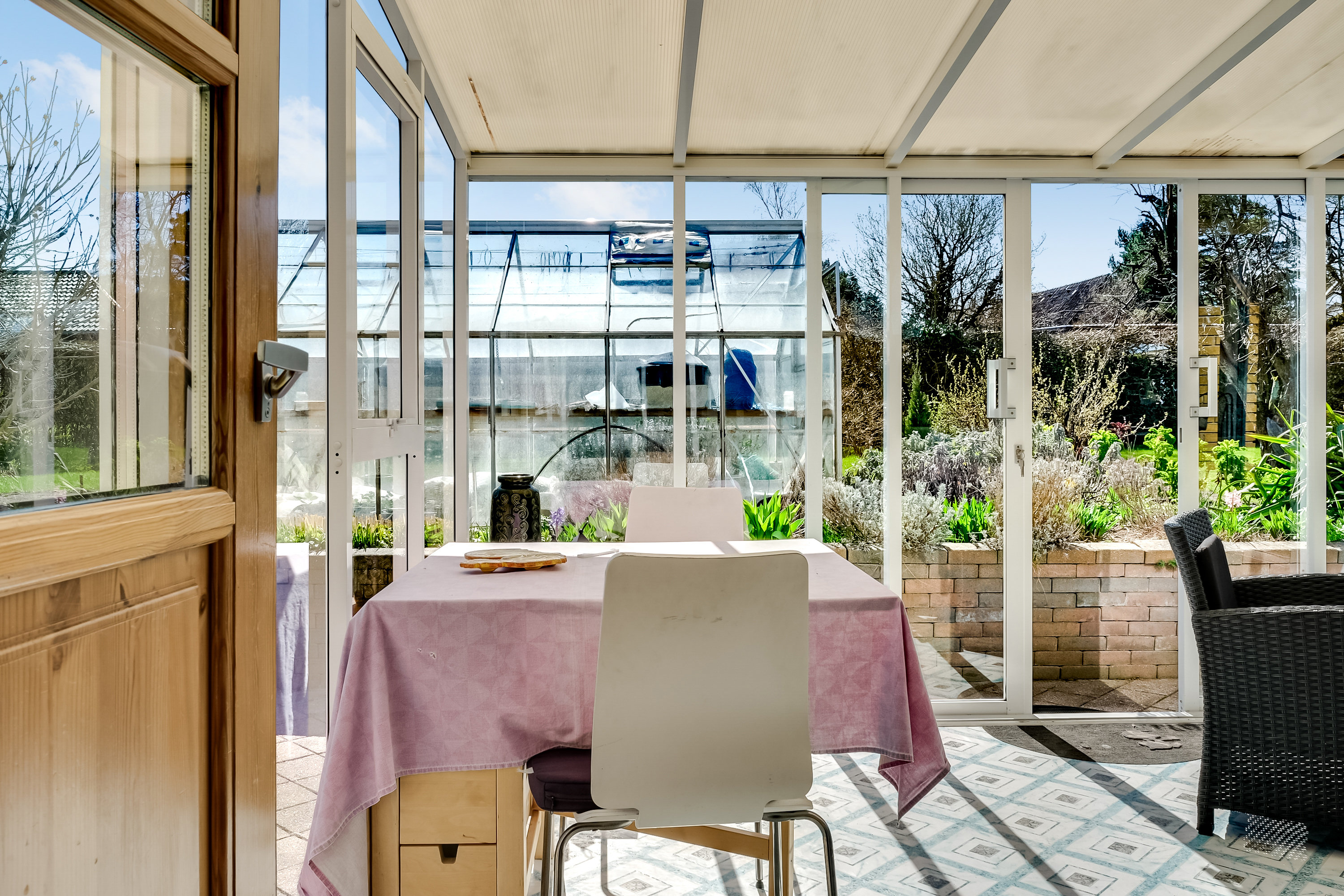 Fremhævet overdækket terrasse billede i fuldskærmstilstand. Billede af Møllebakken 57, Vejle, 5672 Broby